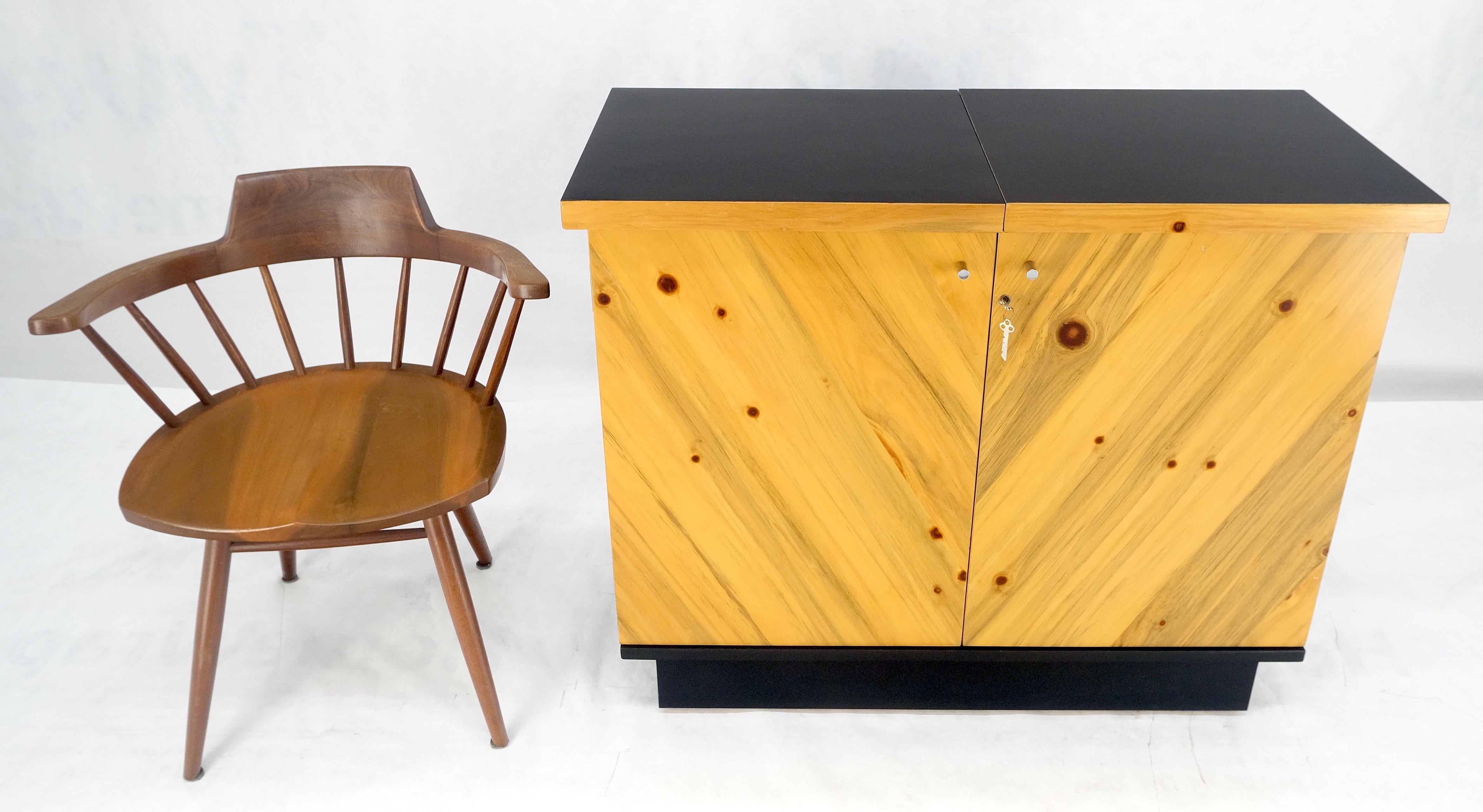 Thayer Coggin Milo Baughman Armadio per liquori a 2 ante in legno di tasso Bar MINT in vendita 5