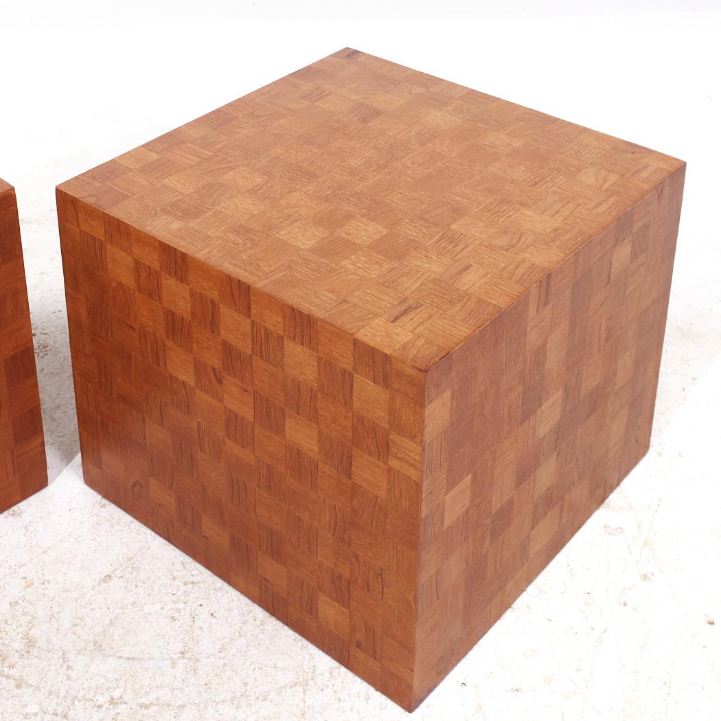 Thayer Coggin Style Mid Century Walnut Parquet Cube End Tables - Pair For Sale 5