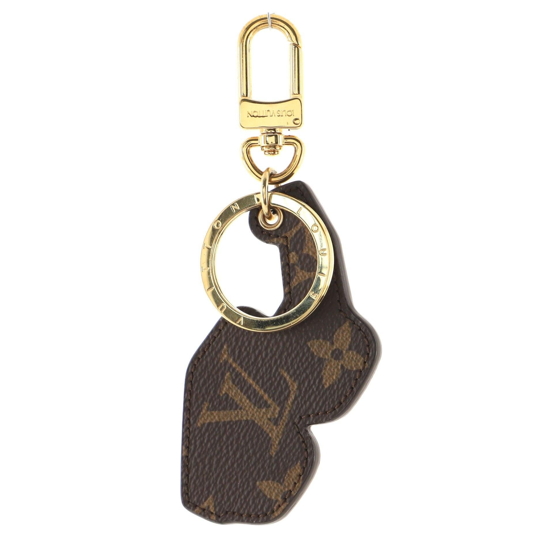 The 1.1 Millionaire Mini Icons bag charm and key holder by Virgil Abloh's design hearken back to Al Capone's old Chicago, with vintage Monogram sunglasses in embossed cowhide leather. This versatile piece is delicately engraved with the Louis