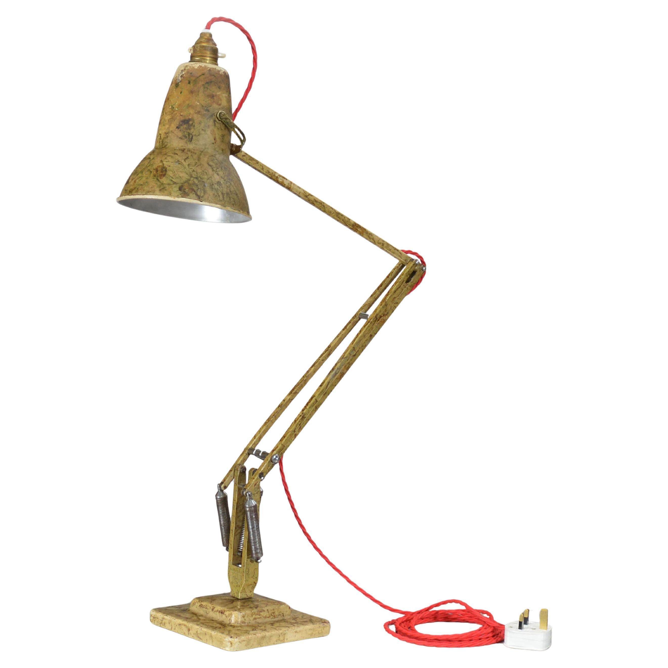 The 1227 Anglepoise lamp, by Herbert Terry & Son