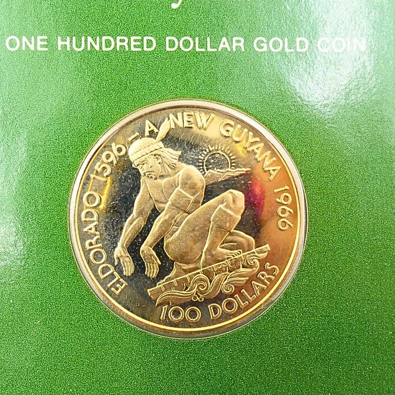 La pièce d'or commémorative de cent dollars de 1976 Excellent état - En vente à Beverly Hills, CA