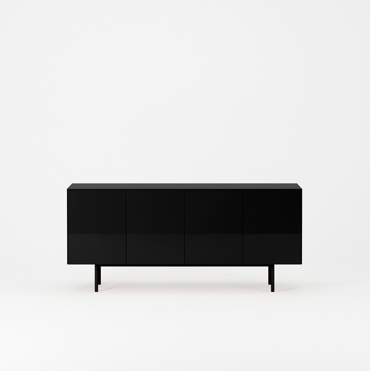 Minimalismo Il 44 Server in lacca con larghezza di 180 cm/Nero in vendita