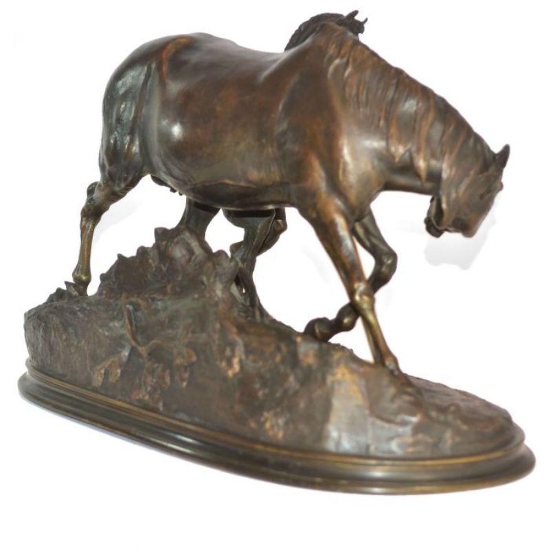 The accolade of Pierre-Jules Mêne bronze XIXth century patina Hautval terrace medal of dimension 28 cm height 24 cm depth for 50 cm length.

Additional information:
Material: Bronze
Artist: Pierre-Jules Mene (1810-1879).