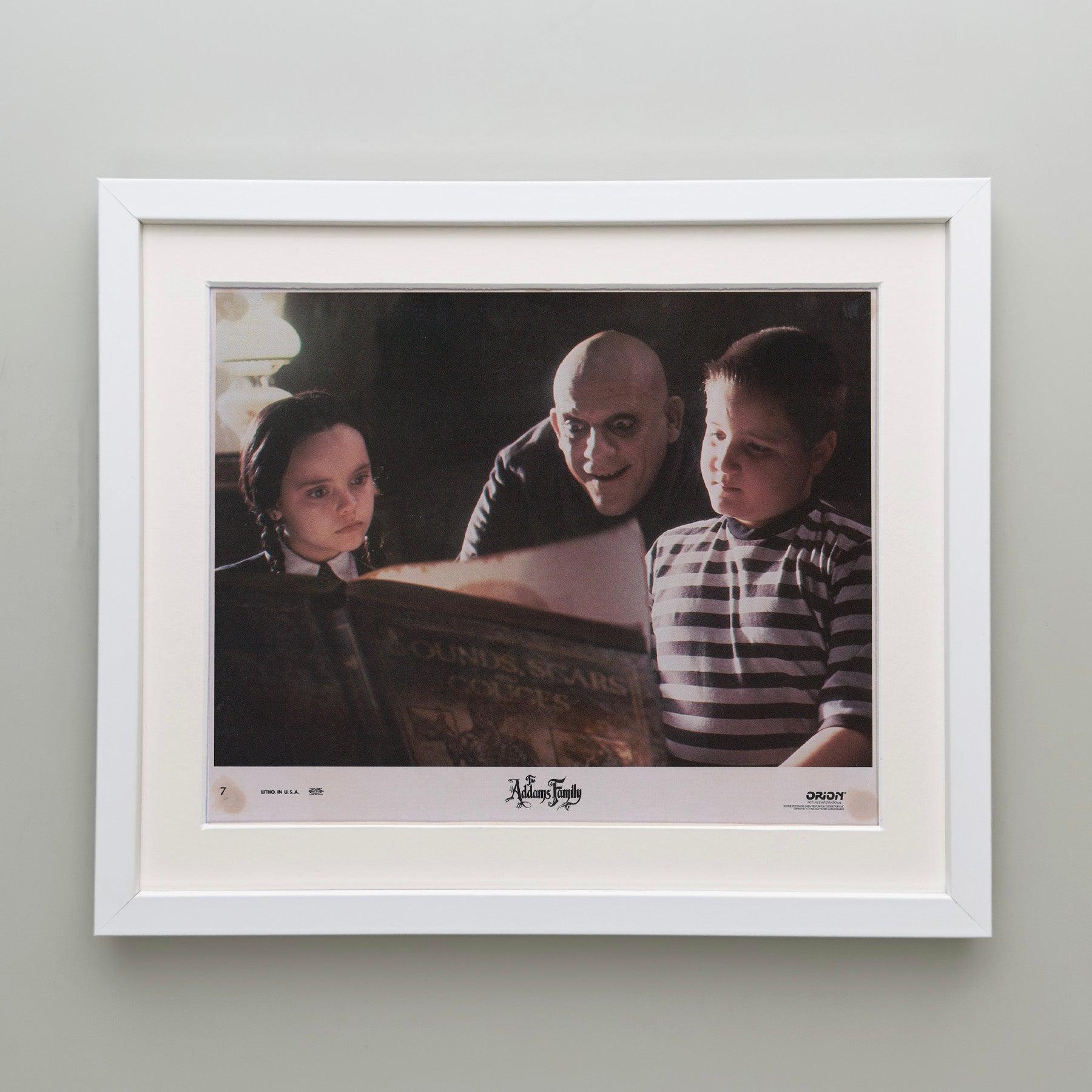 Die Addams-Familie 1991 Werbefilm Film Pressebild Gerahmt im Zustand „Hervorragend“ im Angebot in Bath, Somerset