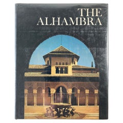 Le livre de table à café de l'Alhambra par Desmond Stewart