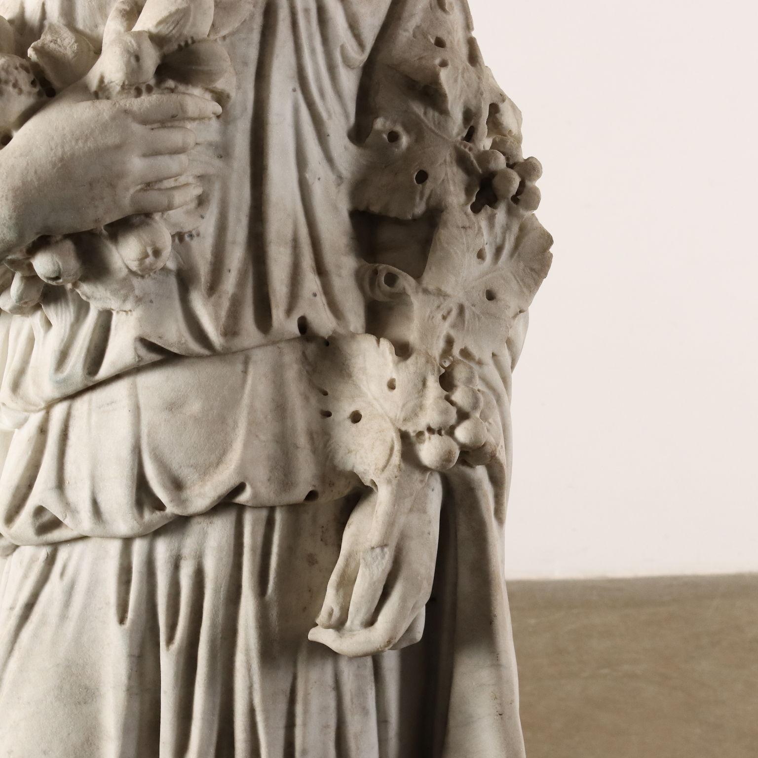 L'Allégorie du marbre blanc d'automne Italie XIXe siècle Bon état - En vente à Milano, IT