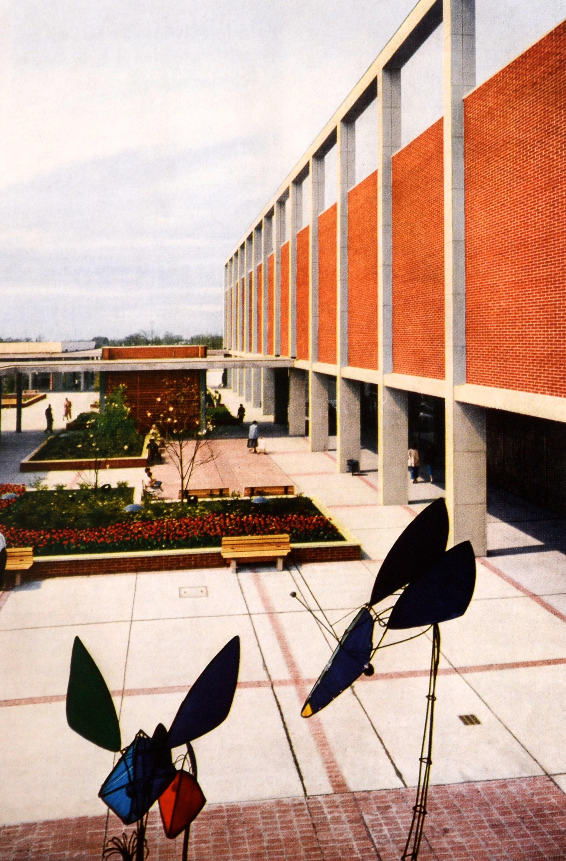 The American Department Store Transformed, 1920-1960 by Richard Longs, 1st Ed For Sale 7