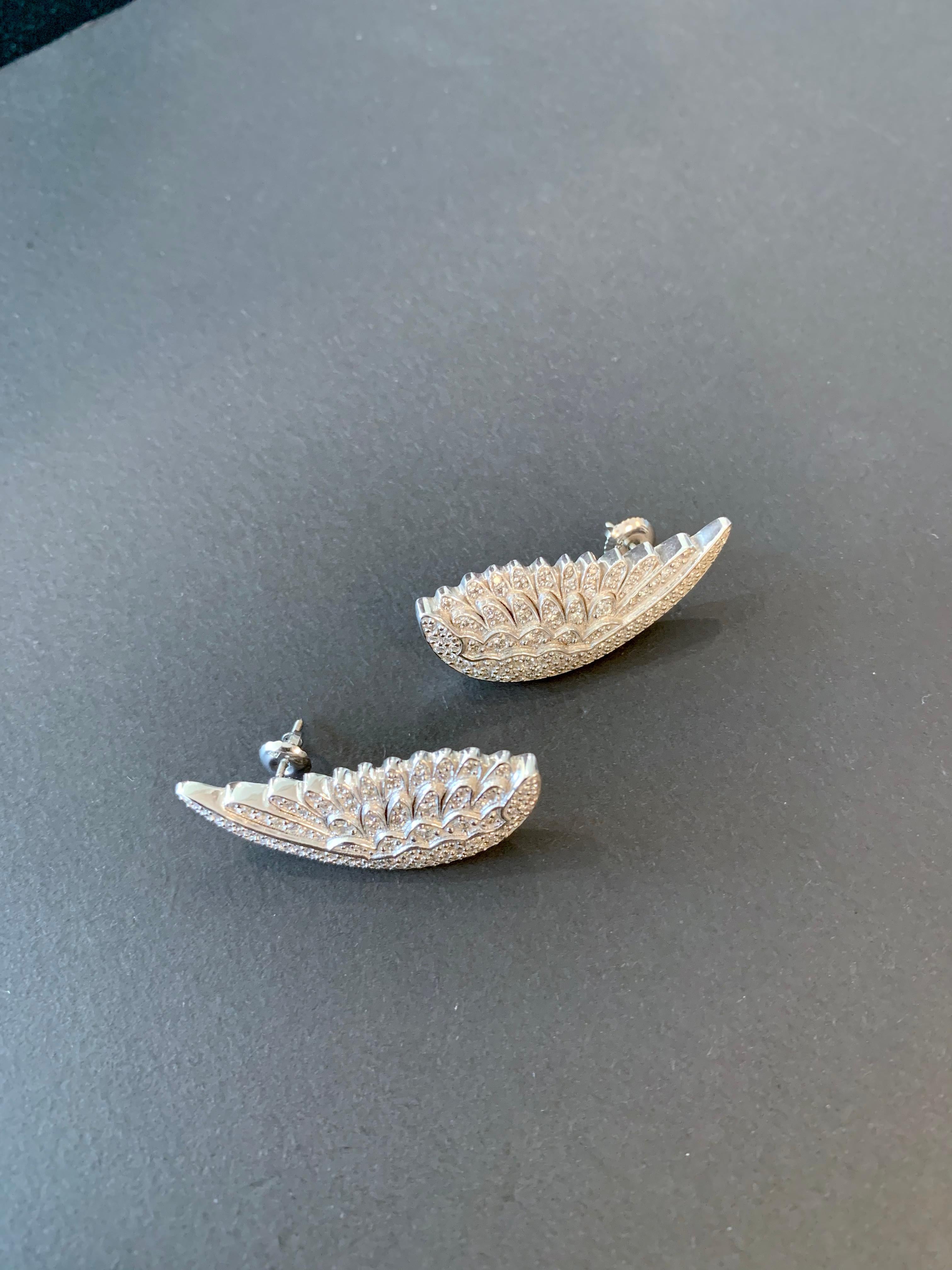 White Diamond White Gold, Angel Wing Earrings In New Condition For Sale In Beverly Hills, CA