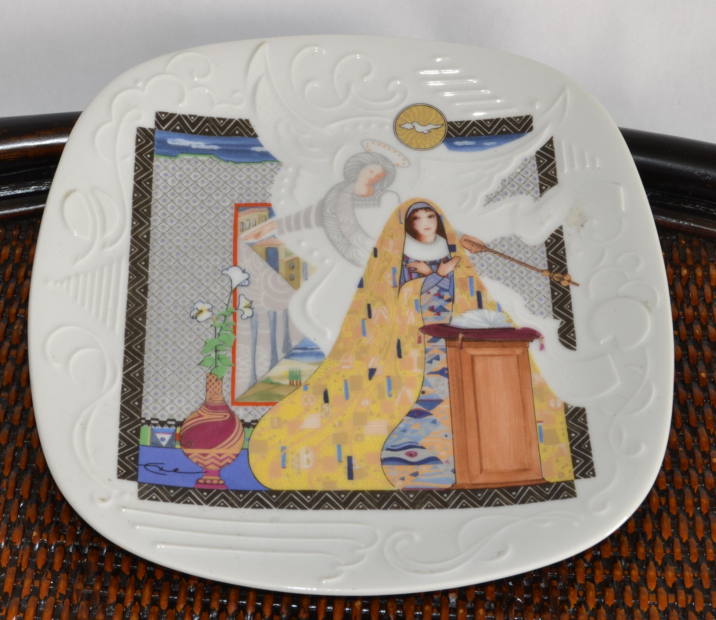 Vintage from the 1980s for Collectors.
1st plate in The Story of Christmas Series by Eve Licea
The plate is 9.1/2 inches square and in very good condition, no issues.
White porcelain plates with beautifully detailed scenes.