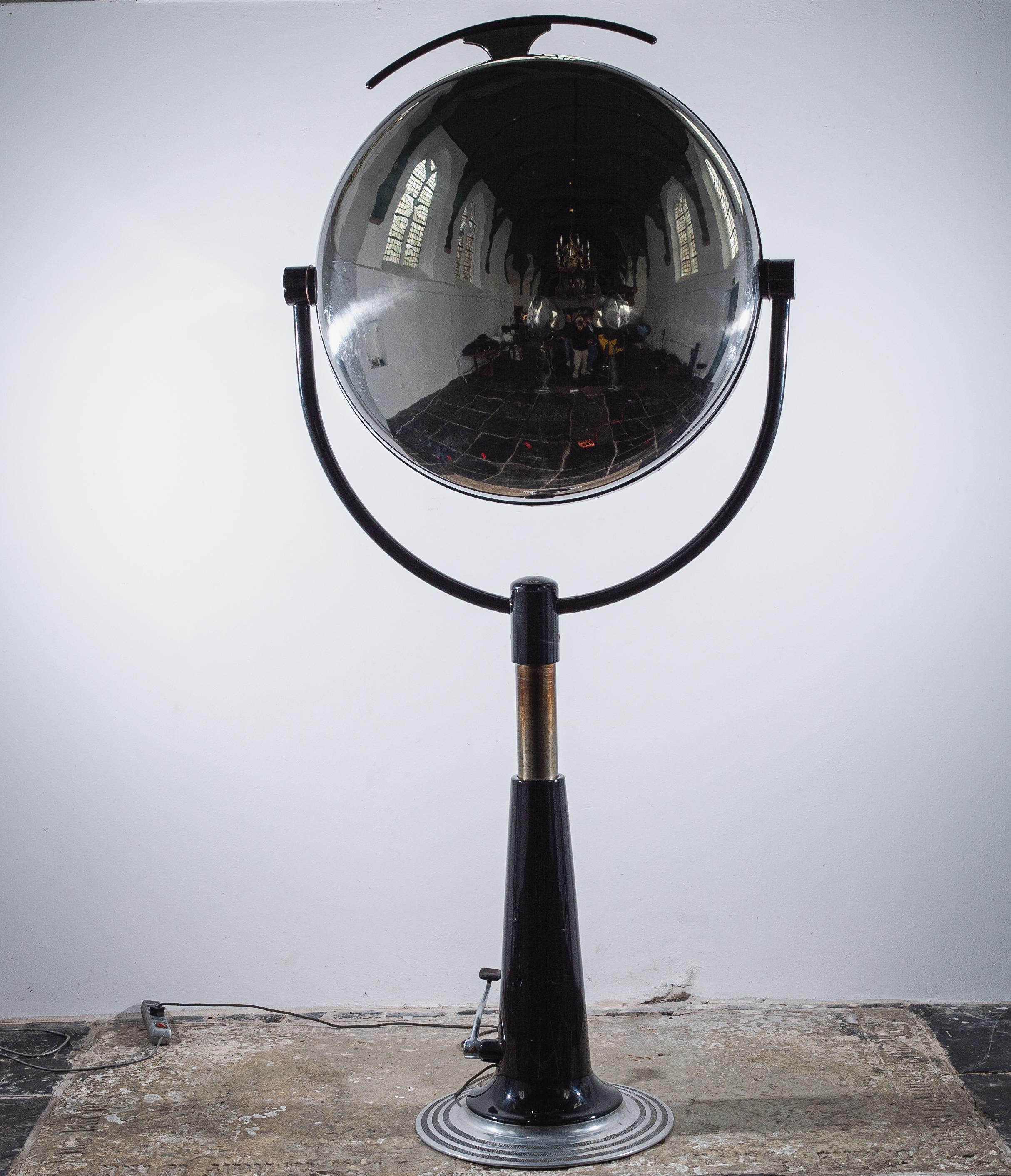 Aperture Lamp, Sculptural Lamp with Copper Diafragma 13