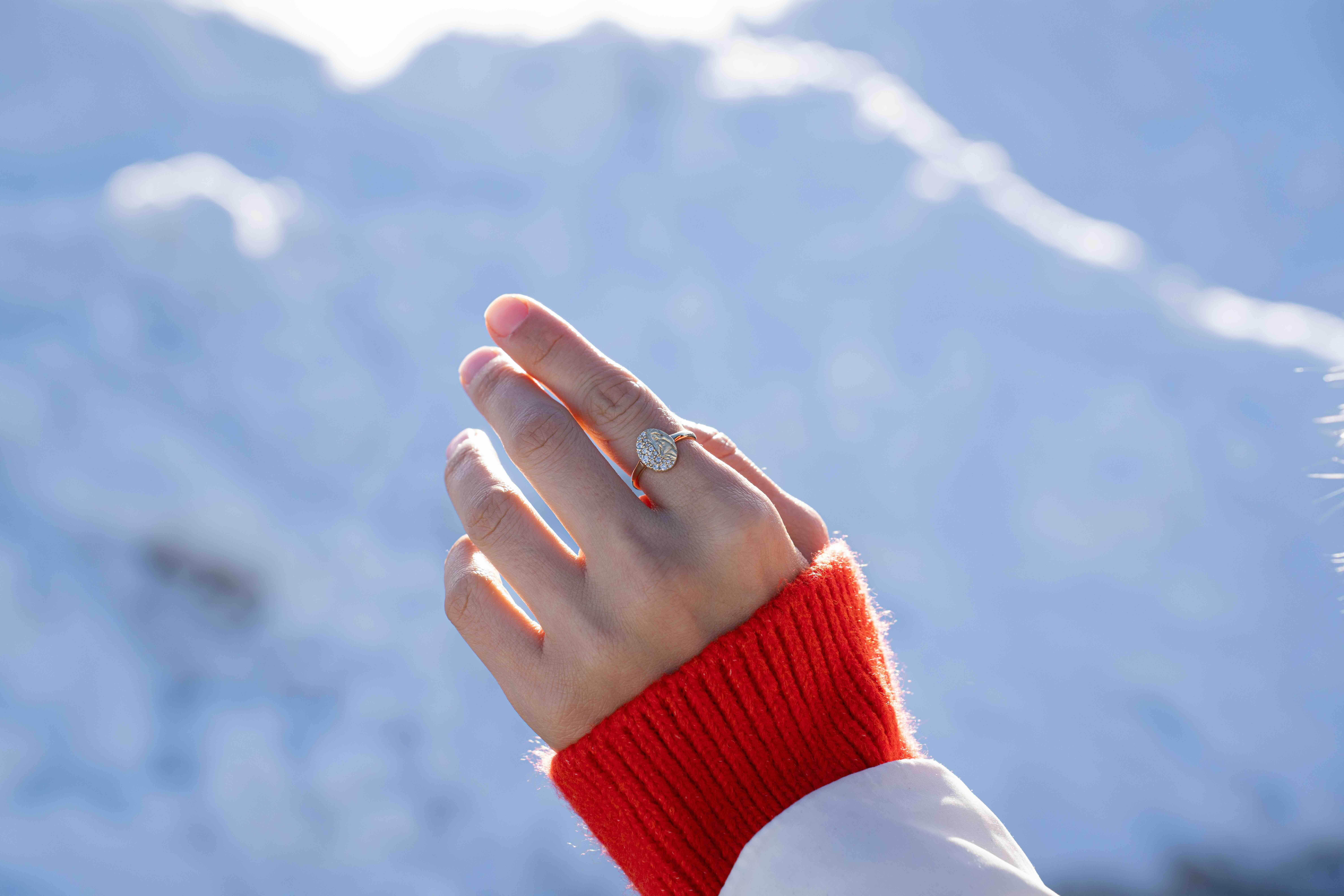 For Sale:  The Aphrodite Diamond Ring 2