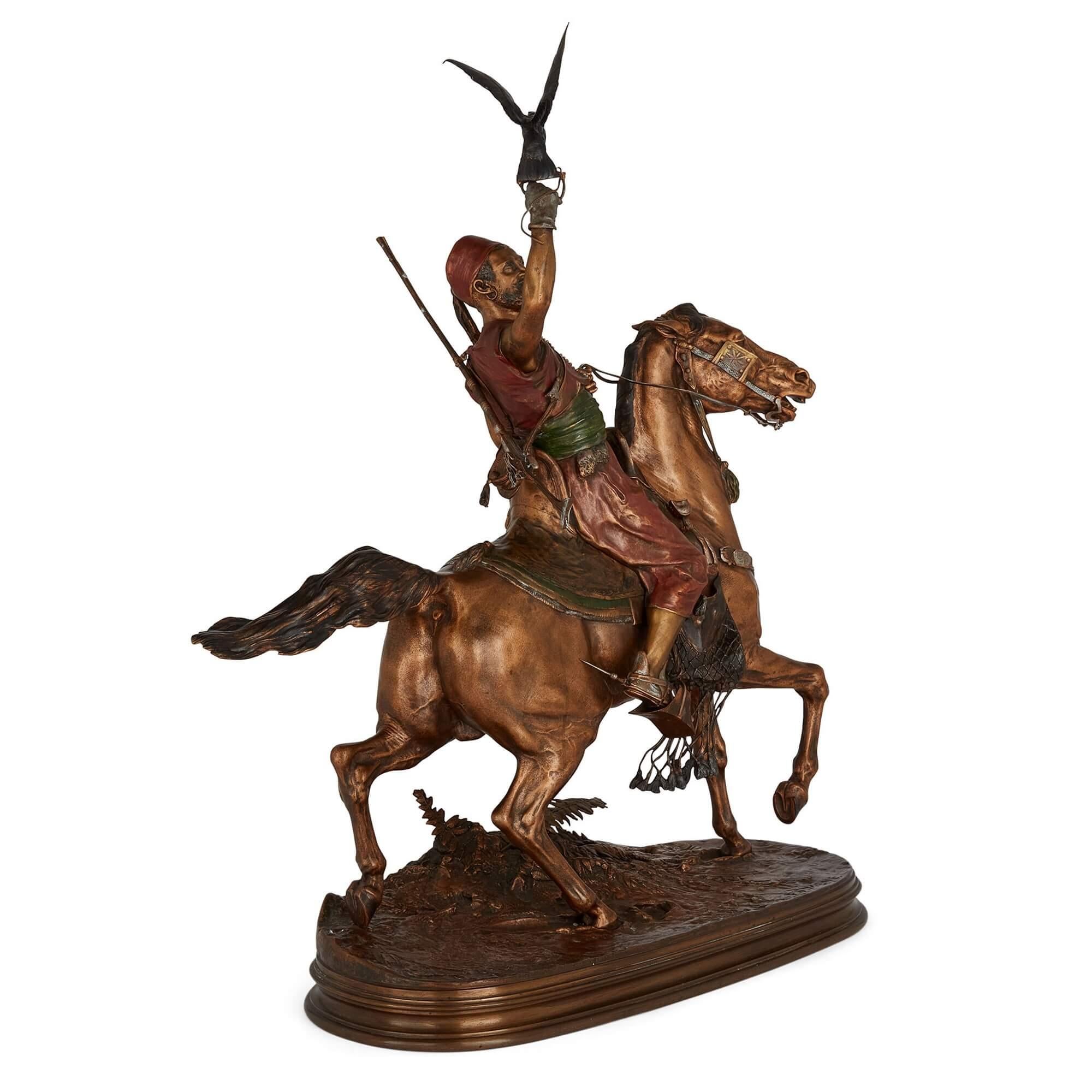 Français The Arab Falconer' Sculpture ancienne en bronze peint d'après Pierre Jules Mêne en vente