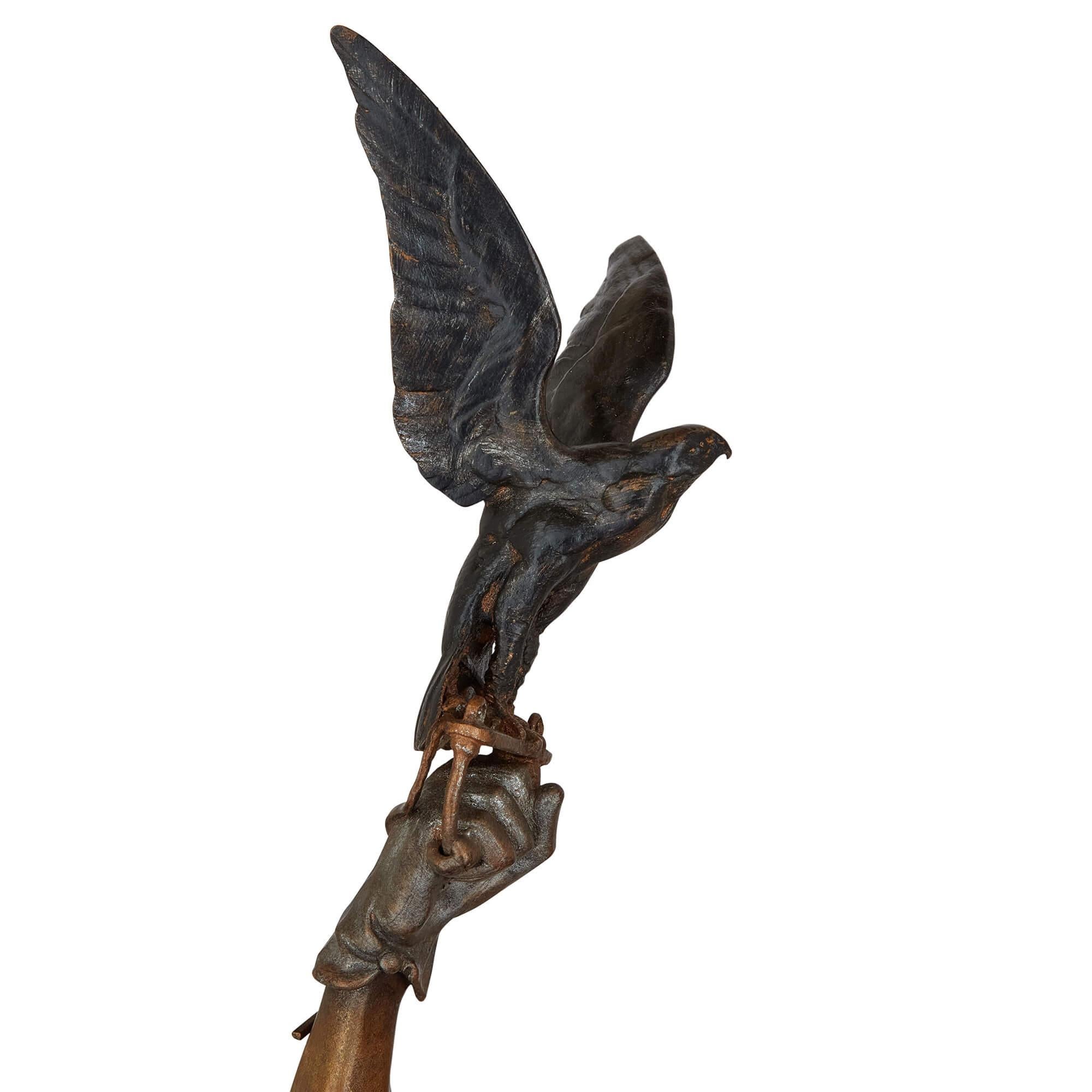 Bronze The Arab Falconer' Sculpture ancienne en bronze peint d'après Pierre Jules Mêne en vente