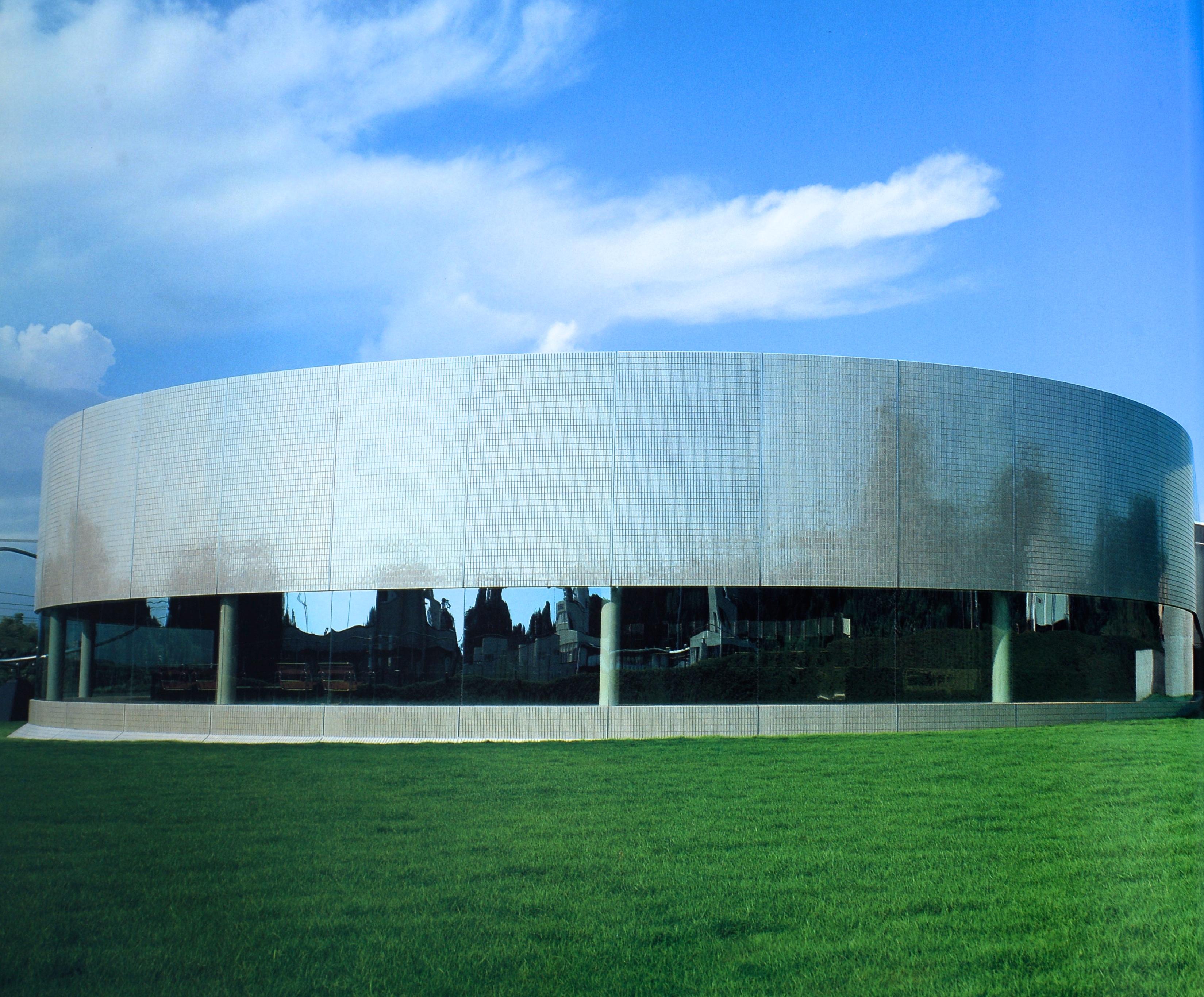 L'architettura di Yoshio Taniguchi, di Yoshio Taniguchi, 1a ed. In condizioni buone in vendita a valatie, NY