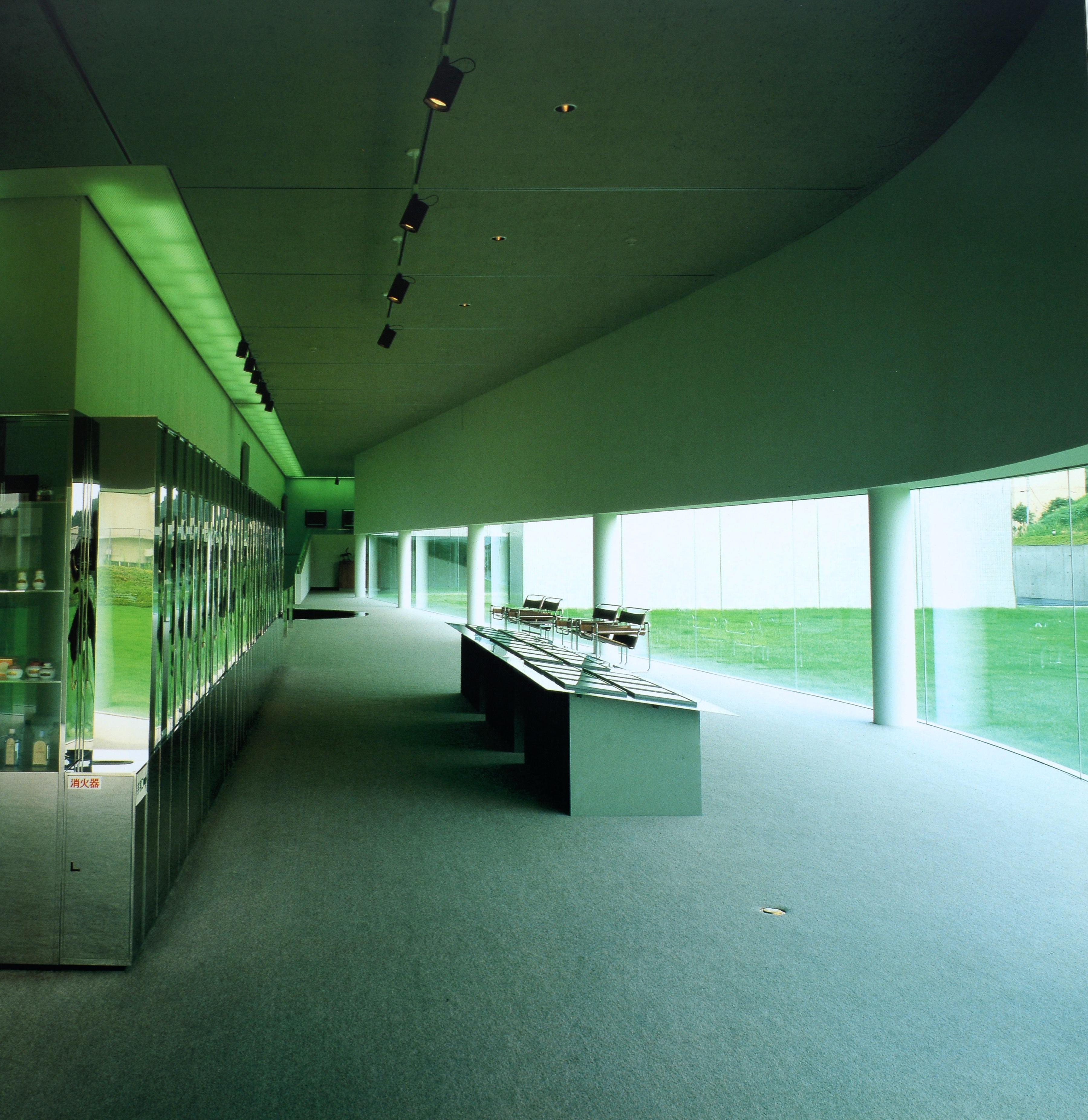 Fine XX secolo L'architettura di Yoshio Taniguchi, di Yoshio Taniguchi, 1a ed. in vendita