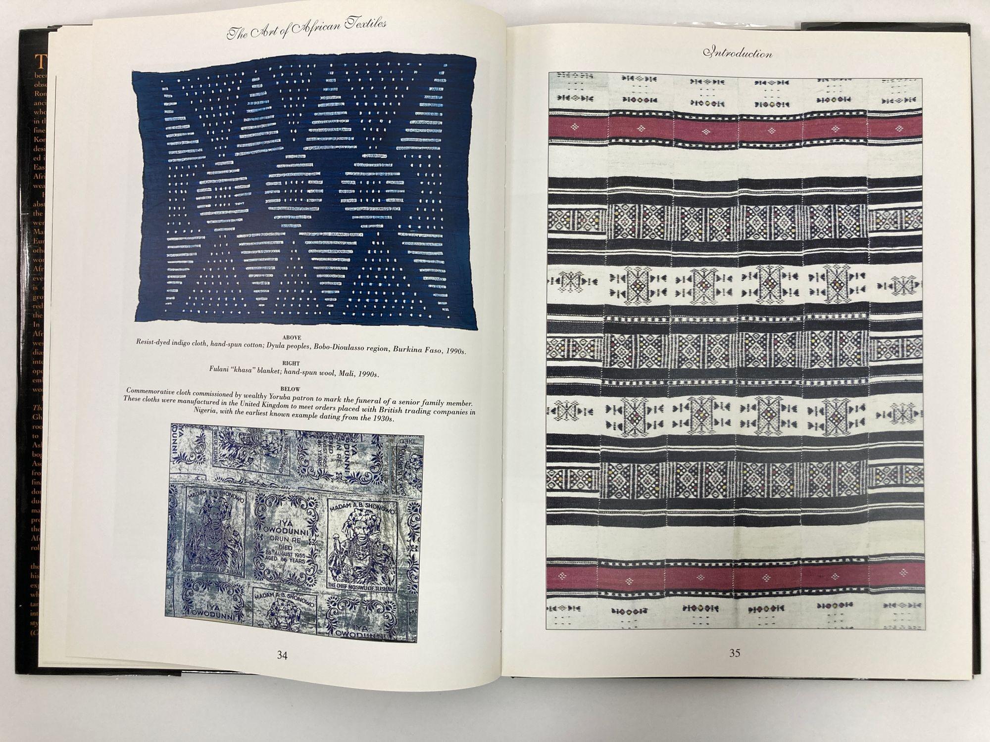 L'art des textiles africains 1997 en vente 6