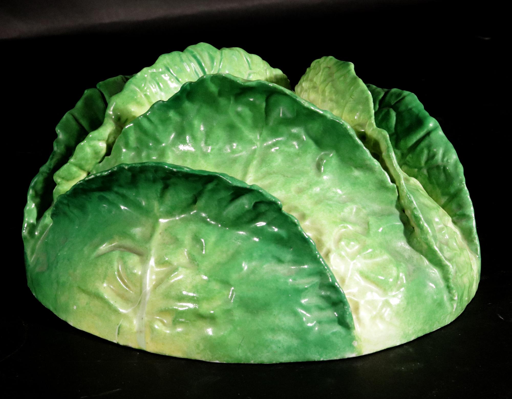 L'art du naturalisme : Soupière à choux et support en porcelaine de Jacob Petit en vente 4