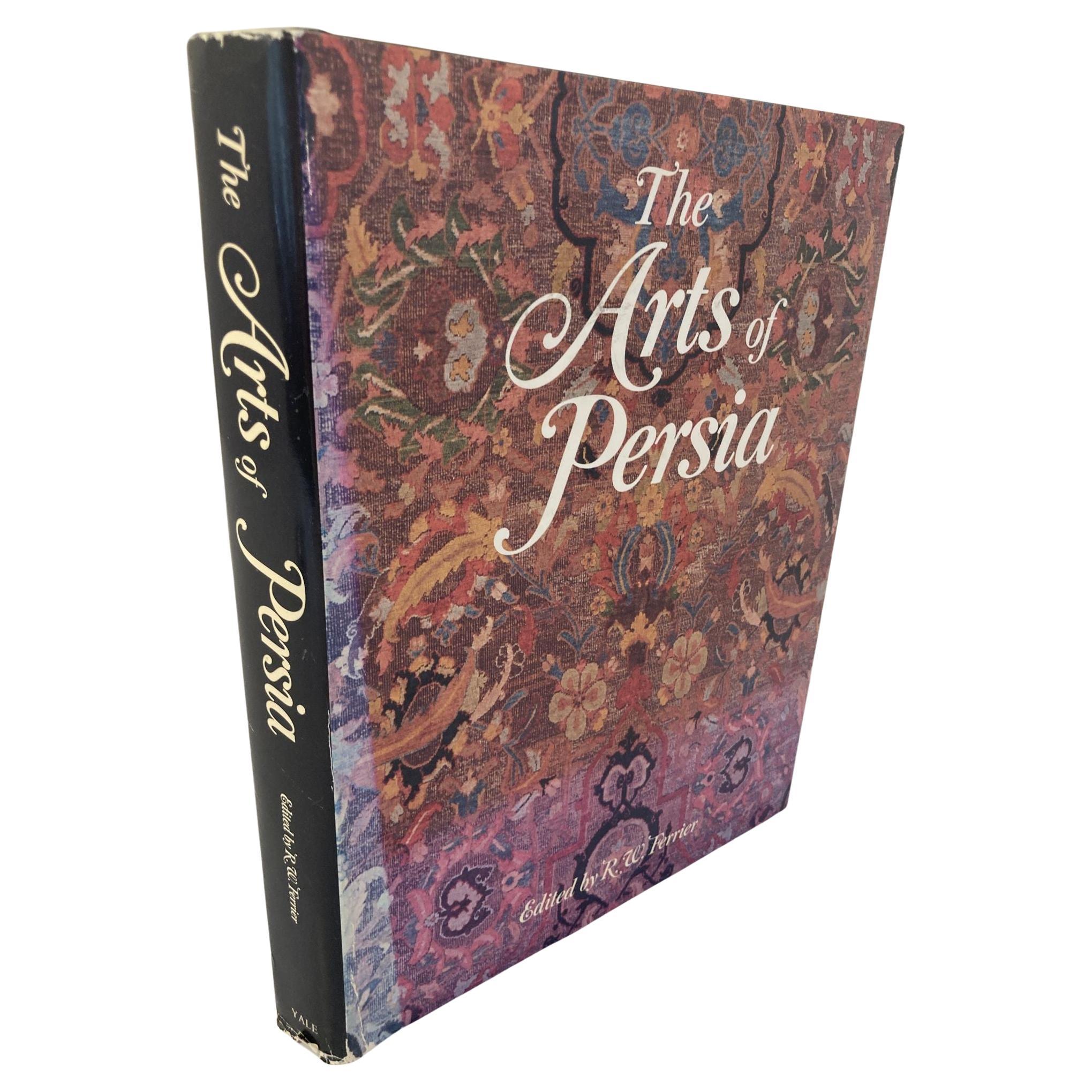 Livre à couverture rigide The Arts of Persia de Ronald W. Ferrier, 1ère édition, 1989 en vente