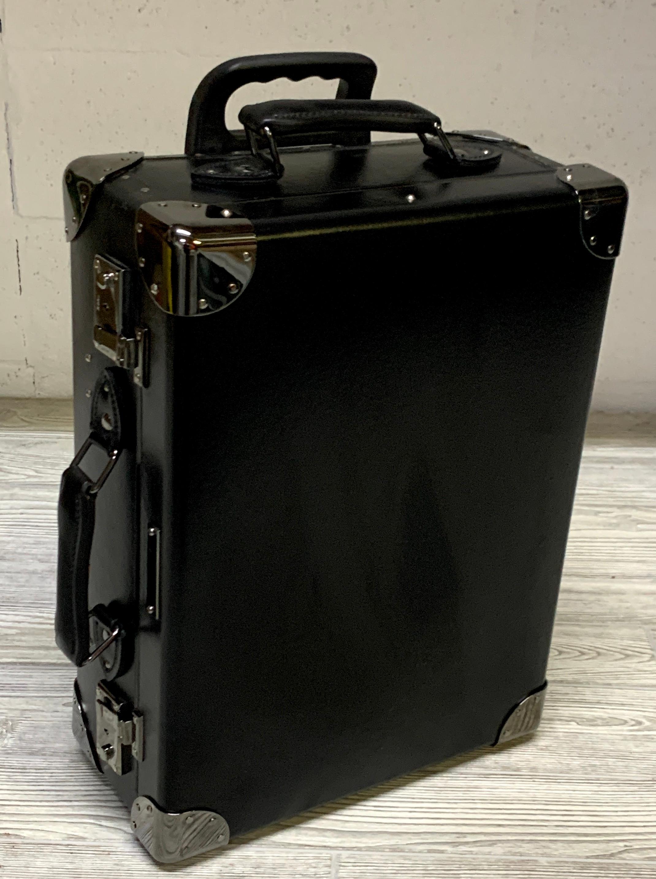 Moderne The Asprey Londoner Trolley, Taille : 18
