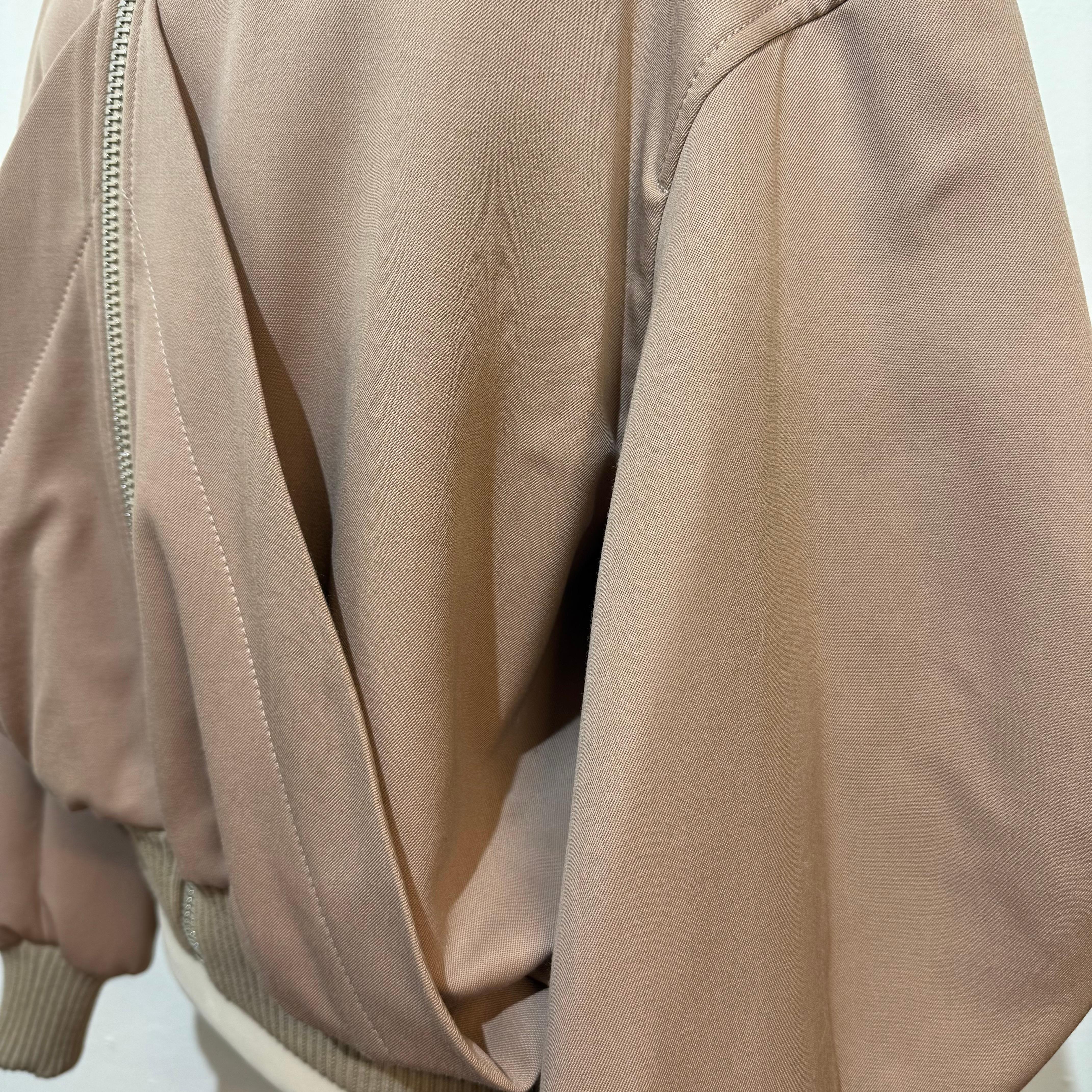 Die Attico Beige Wolle Bomberjacke Größe FR 36 / IT 40 im Angebot 2