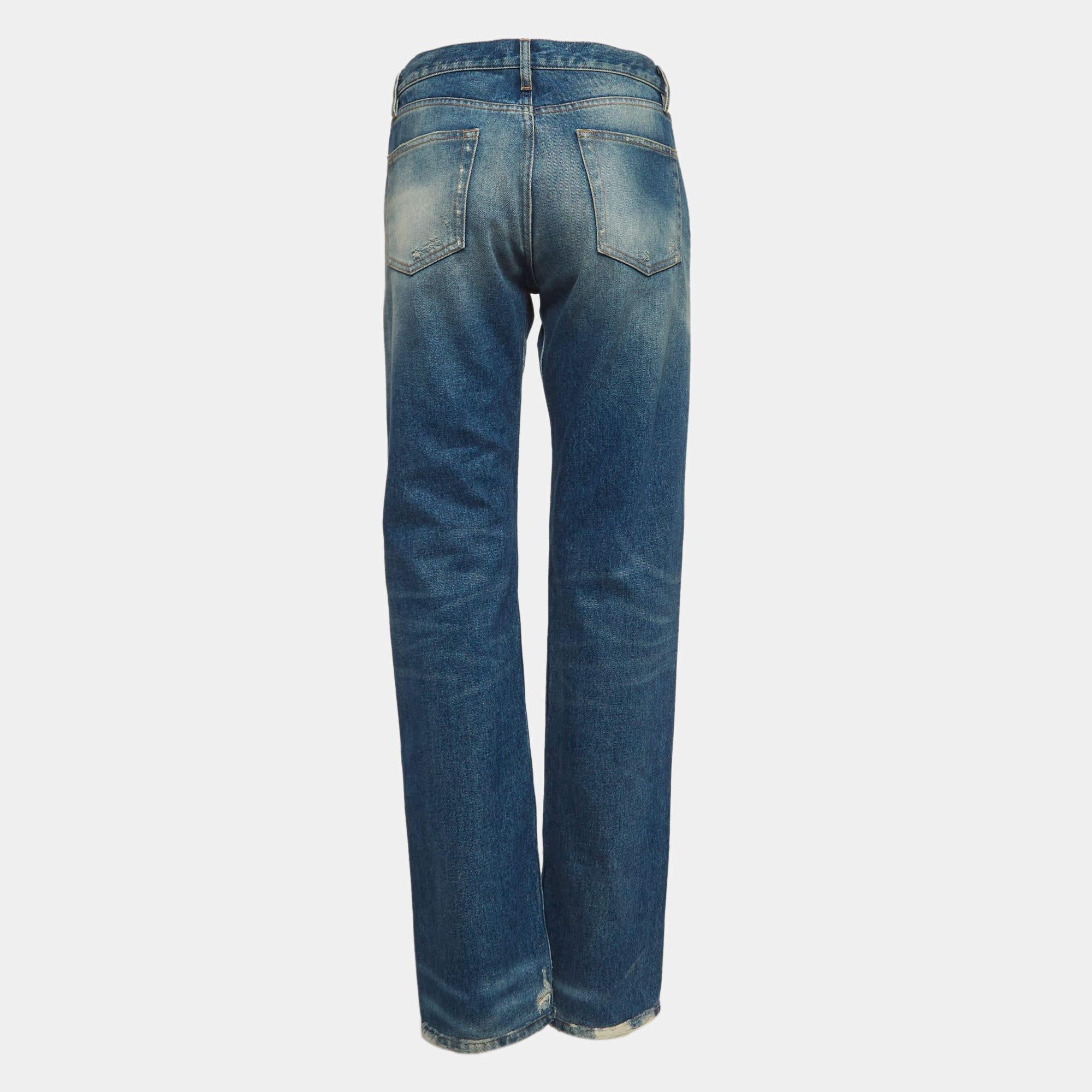 Ponte a la moda con estos vaqueros The Attico. Elaborados con precisión, ofrecen la mezcla perfecta de moda y comodidad, lo que los convierte en un artículo imprescindible en cualquier armario.