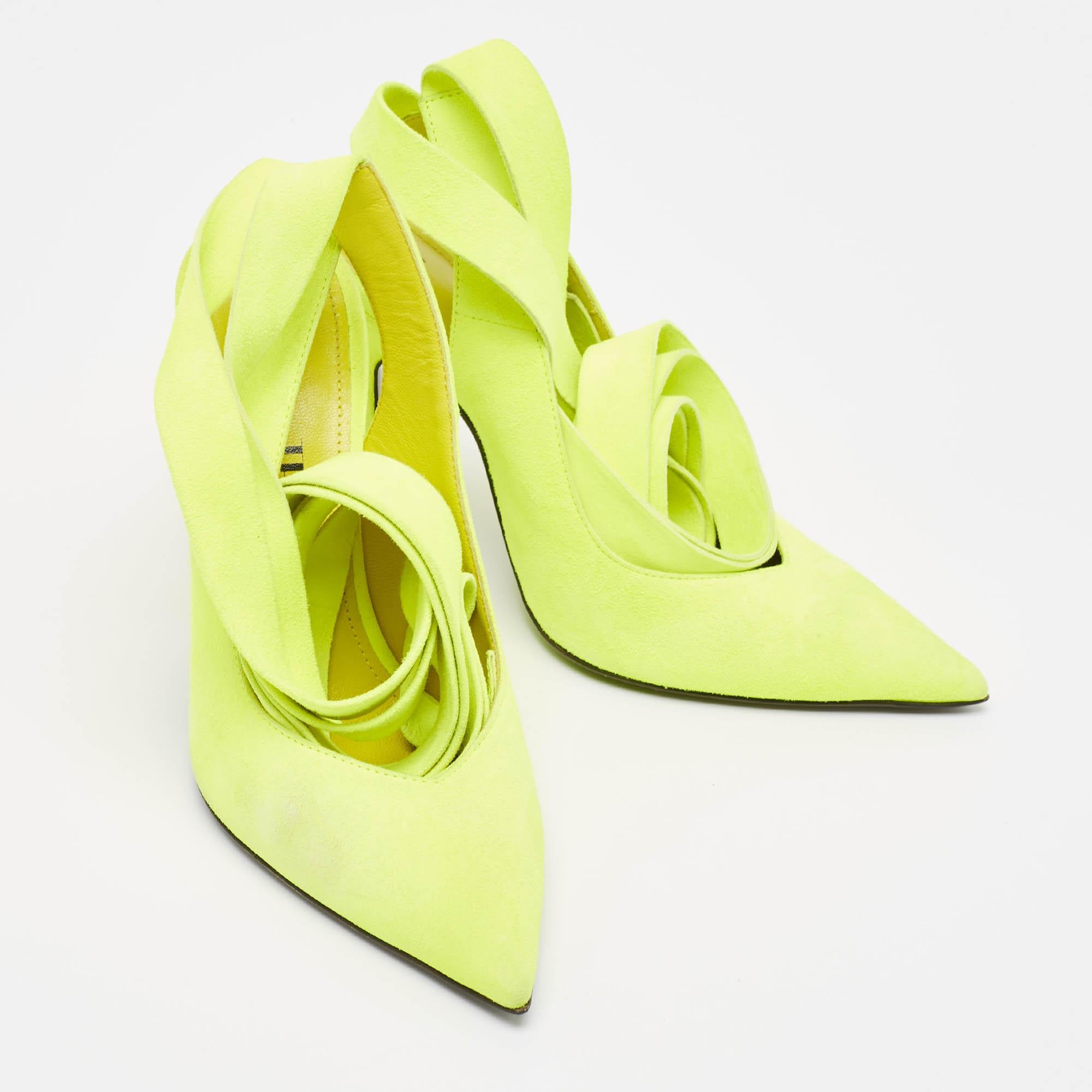 The Attico Green Suede Venus Ankle Wrap Pumps Size 36 In Excellent Condition For Sale In Dubai, Al Qouz 2