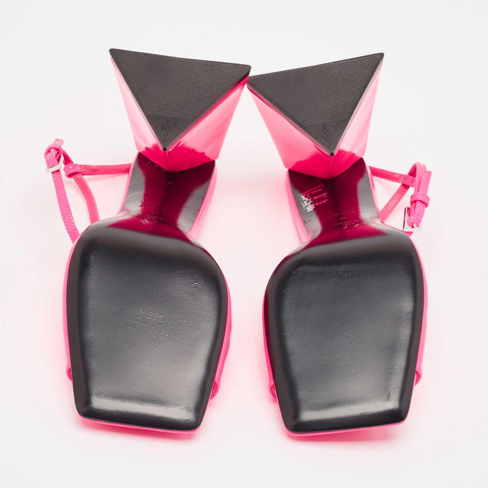 The Attico Sandales à lanières à chevilles en cuir rose, taille 38 en vente 1