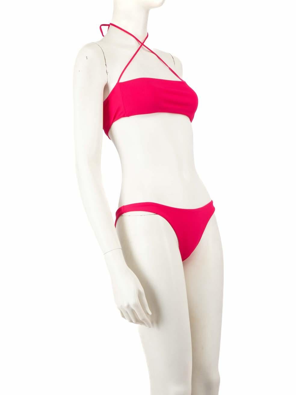 CONDITION is New with tags on this brand new The Attico designer item.
 
 
 
 Détails
 
 
 Modèle : 223WBB56PA16 008
 
 Rose
 
 Synthétique
 
 Ensemble de bikini
 
 Fermeture à l'aide d'une cravate à l'encolure du dos
 
 Extensible
 
 Logo embelli