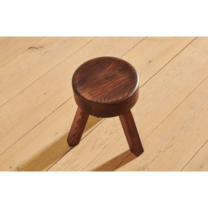 This distinguished stool is fit for many functions. Use it as a stool, a small bedside table, or a platform to showcase a fresh bouquet. Make it the center of conversation in your living room or a delightful, curated accent piece wherever you