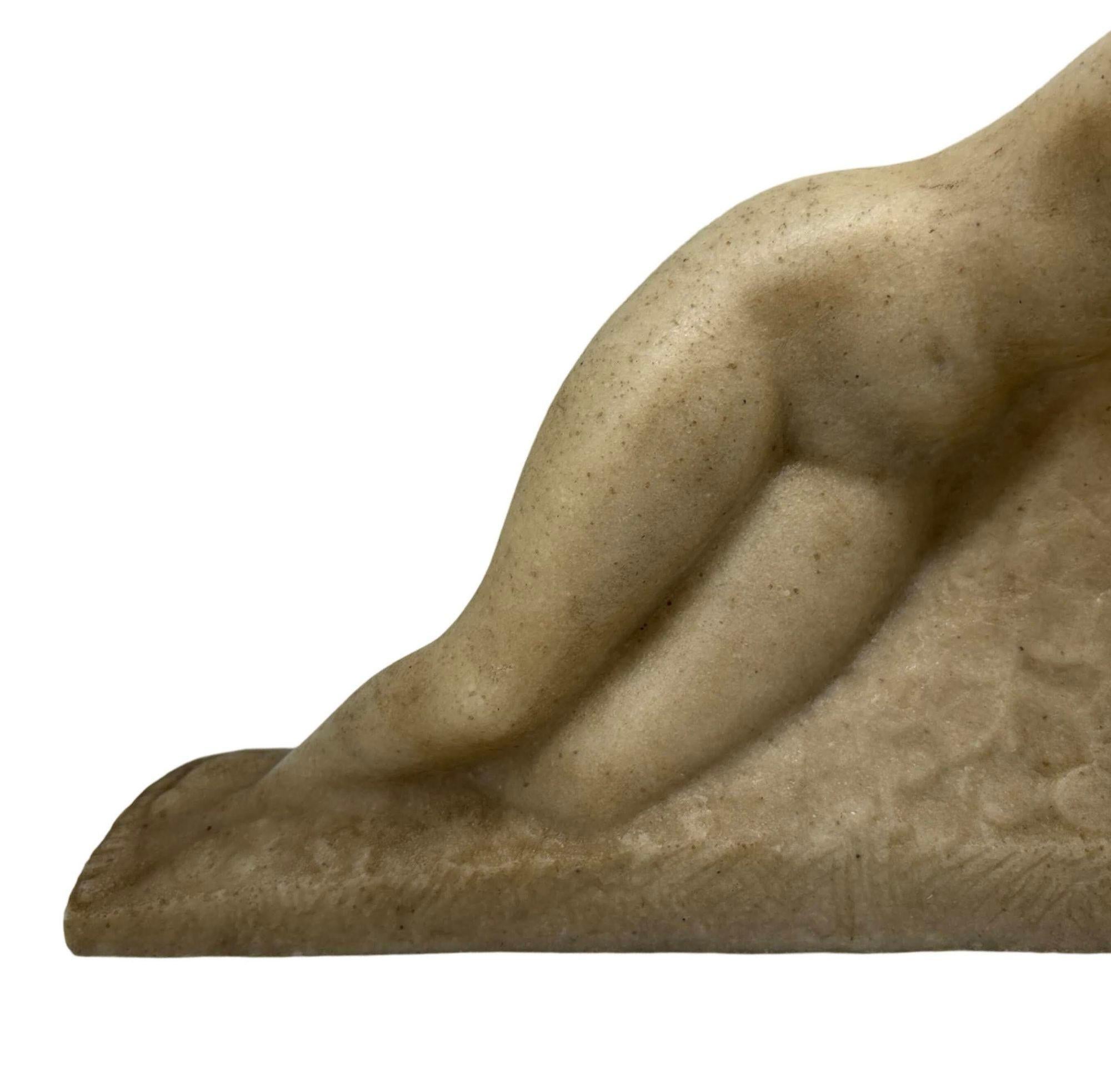 Statua femminile composita in pietra 