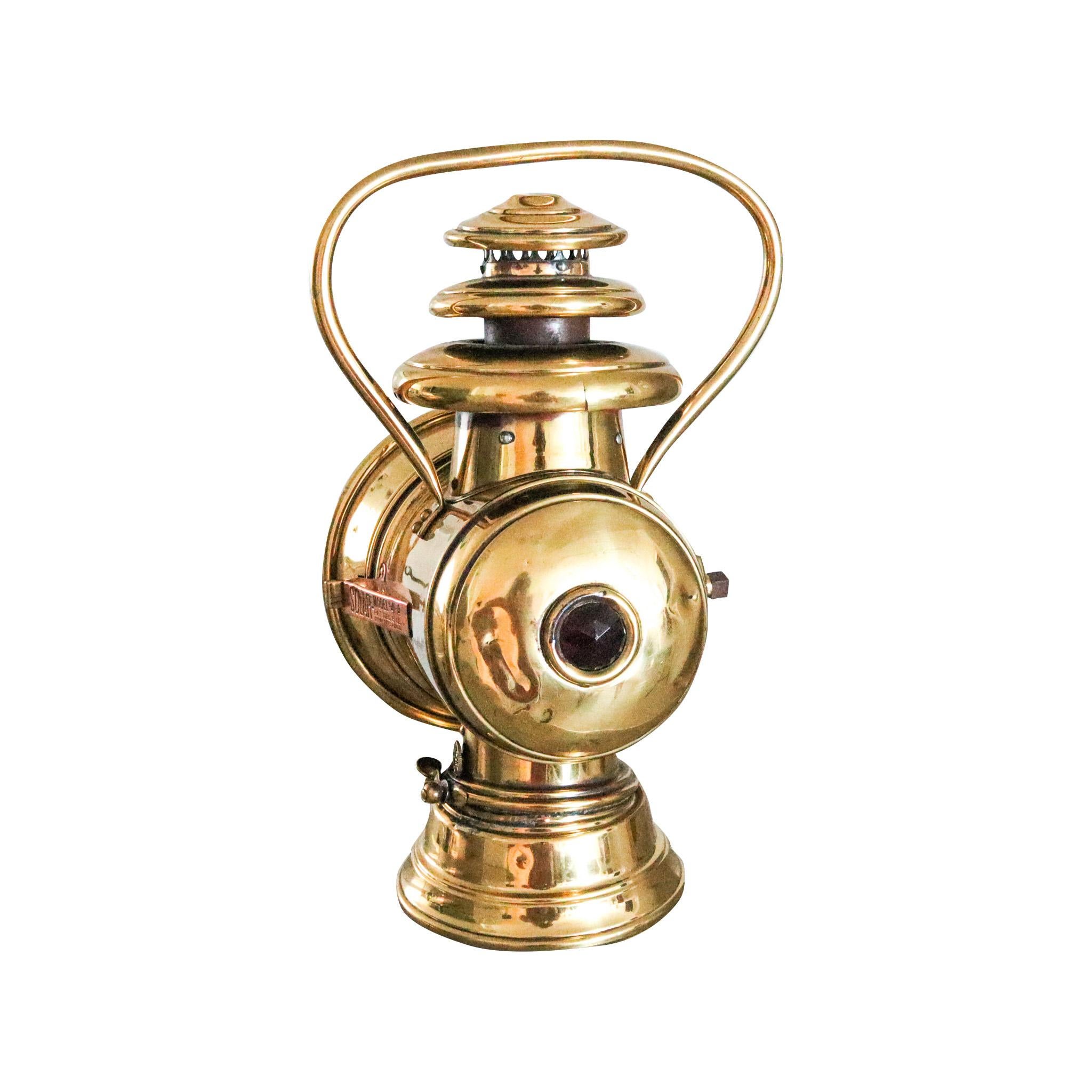 American The Badger Brass Mfg. Co. 1903 Solar Kerosene Automobile Lamp In Polished Brass For Sale