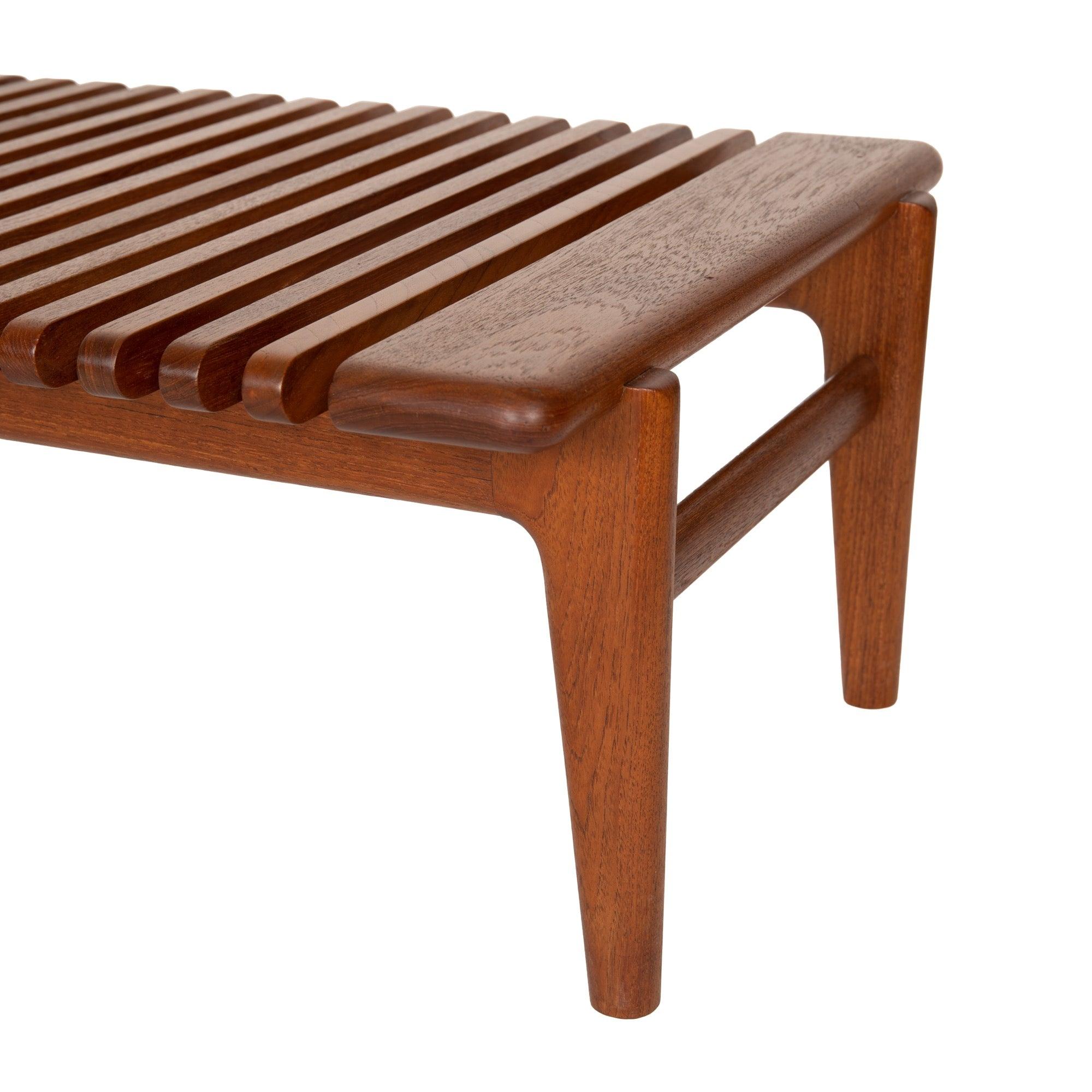 The Bar Bench by Hans J. Wegner for Johannes Hansen In Excellent Condition For Sale In Sagaponack, NY