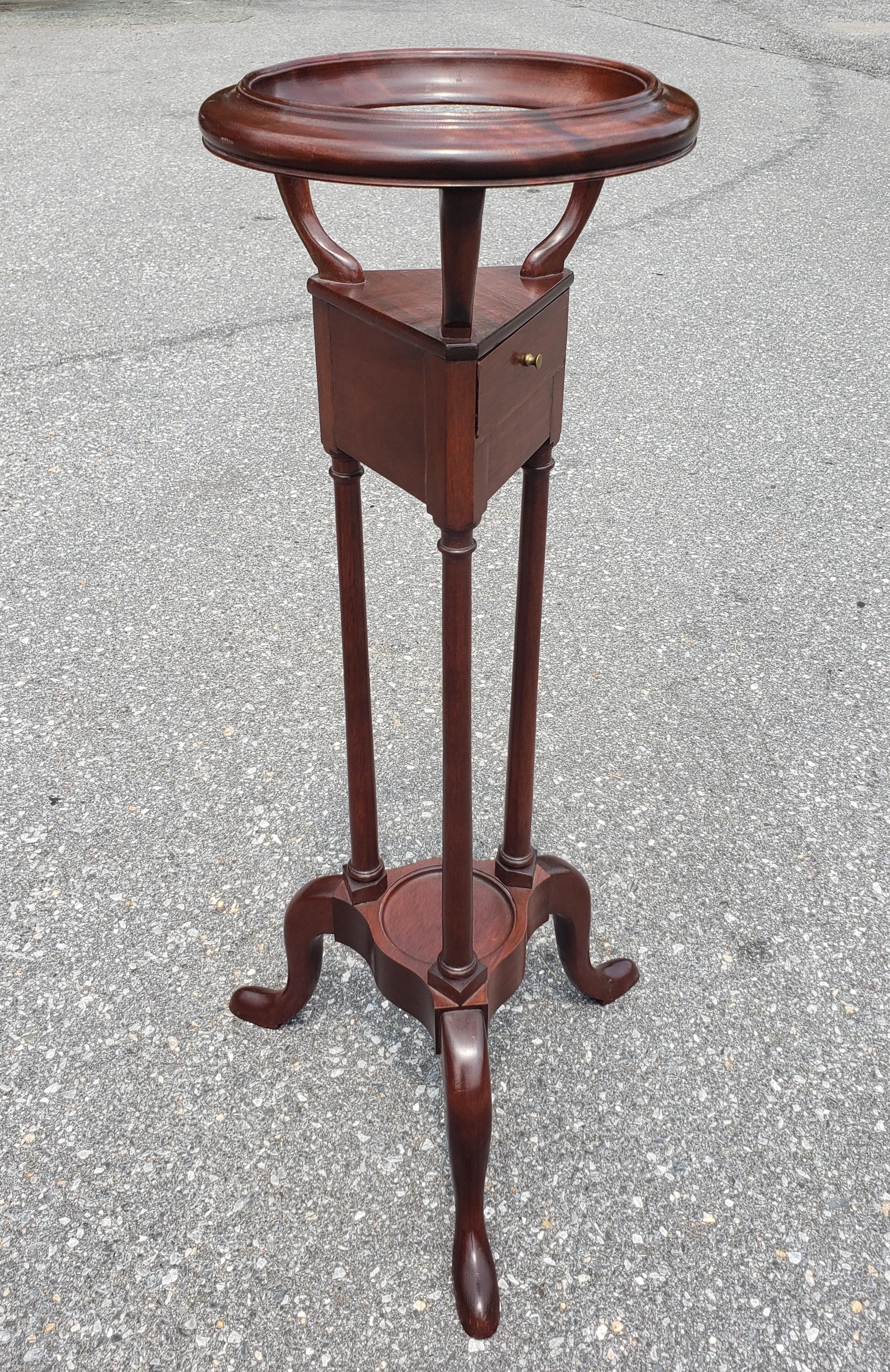 George III The Barley Collection Hancrafted Mahogany Wash Stand Shaving / Plant Ptand For Sale