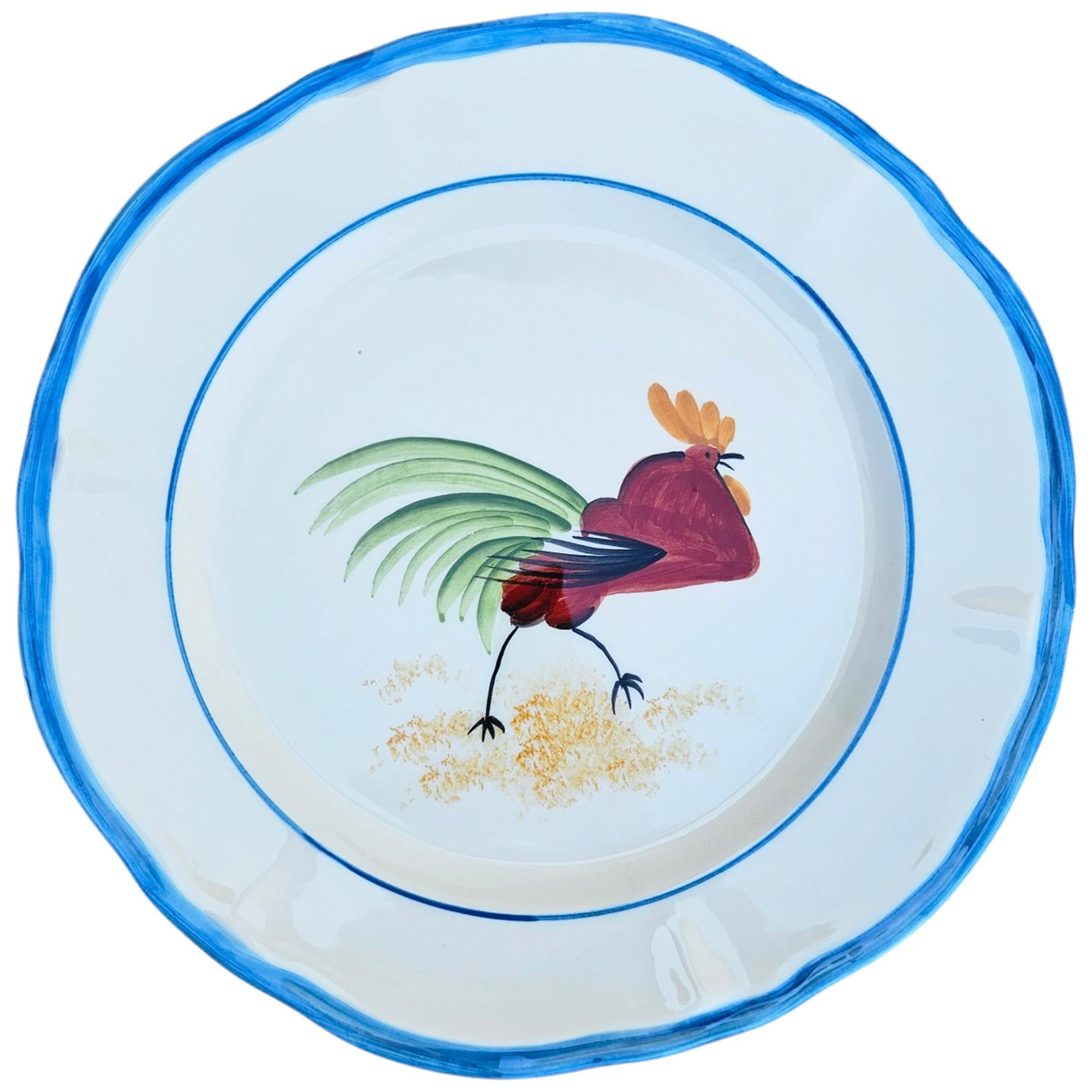 XXI secolo e contemporaneo Piatto da insalata in ceramica dipinto a mano The Barn - Set di 4 pezzi in vendita