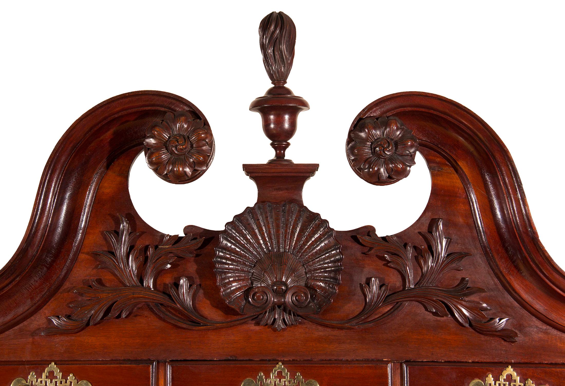 The Baron Steigel Chippendale Carved Mahogany Highboy, Philadelphia, circa 1755 In Excellent Condition For Sale In Providence, RI