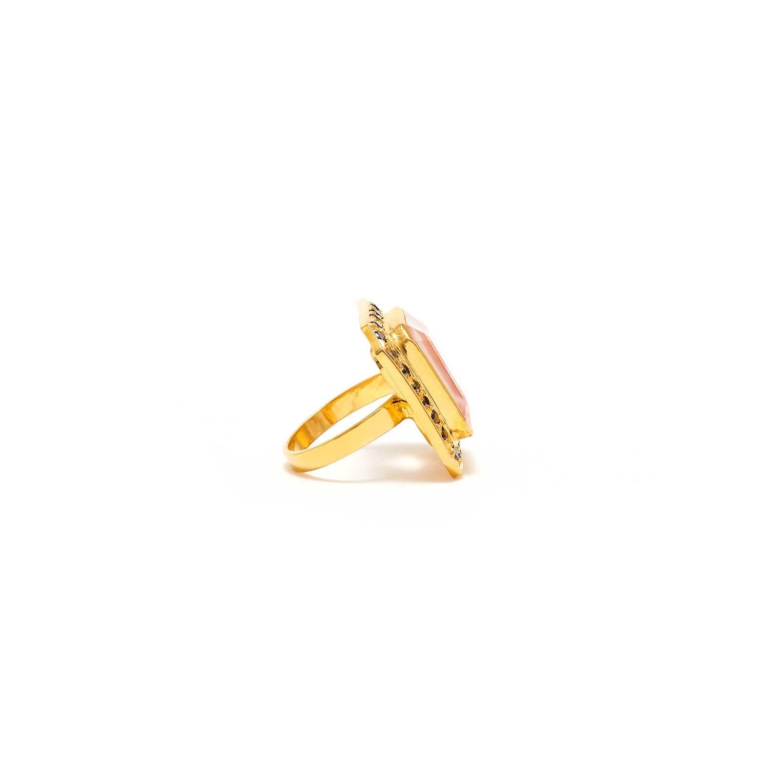 Ring aus 18 Karat Gold mit schwarzem Rosenquarz und schwarzem Diamant im Zustand „Neu“ im Angebot in Los Angeles, CA