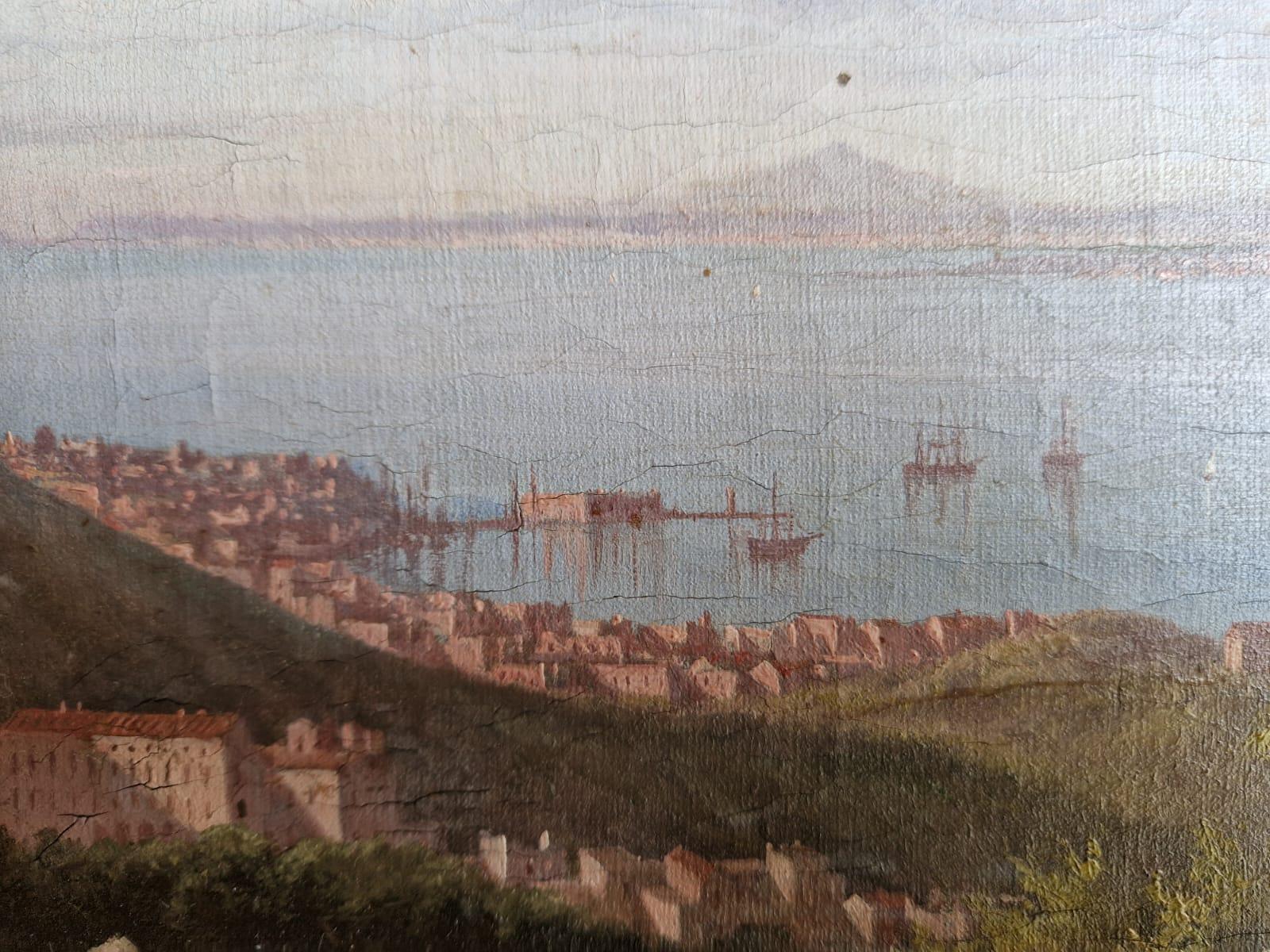 Very beautiful oil on canvas representing the Bay of Naples. Of very good quality, this painting is a documentation as to the precision of the details. Dating to the very beginning of the 19th century, it shows us the naval activity of the time.