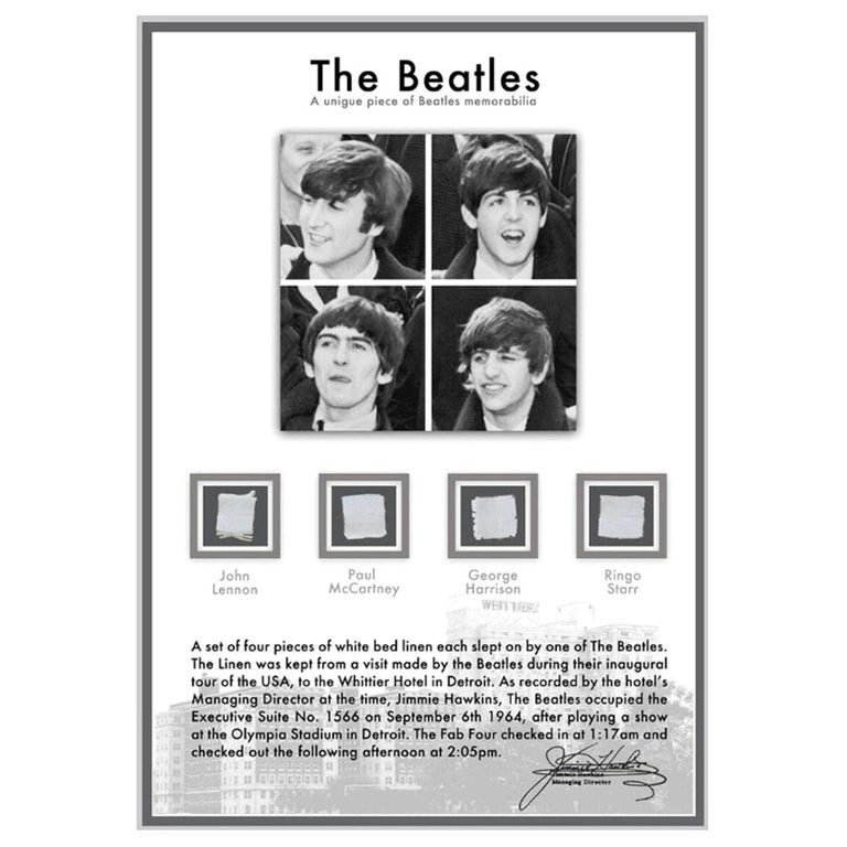 Les Beatles - Authentique lin de lit à coussin, 1964 - En vente sur 1stDibs