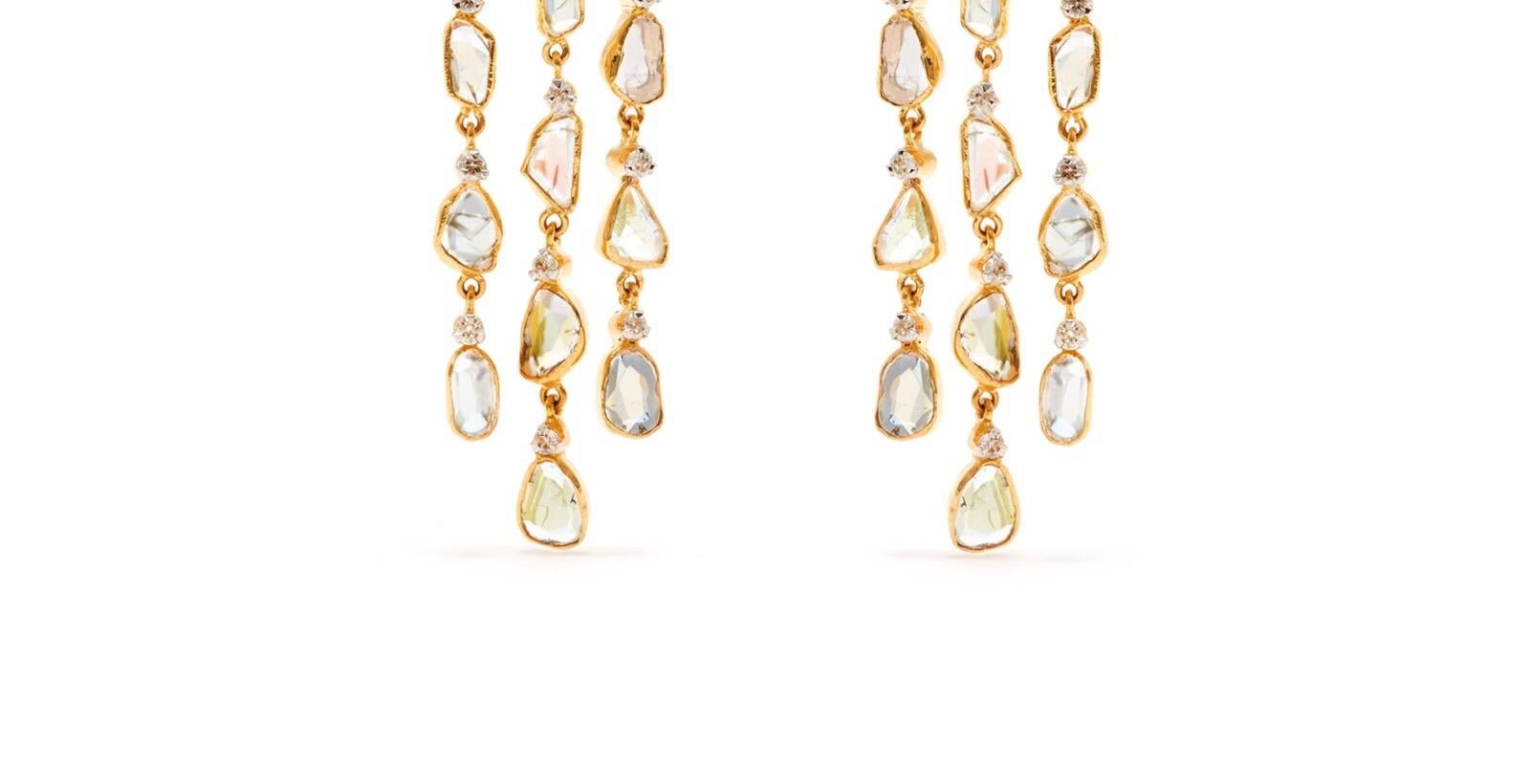 Brilliant Cut Diamond Chandelier 18 Karat Gold Earrings  For Sale