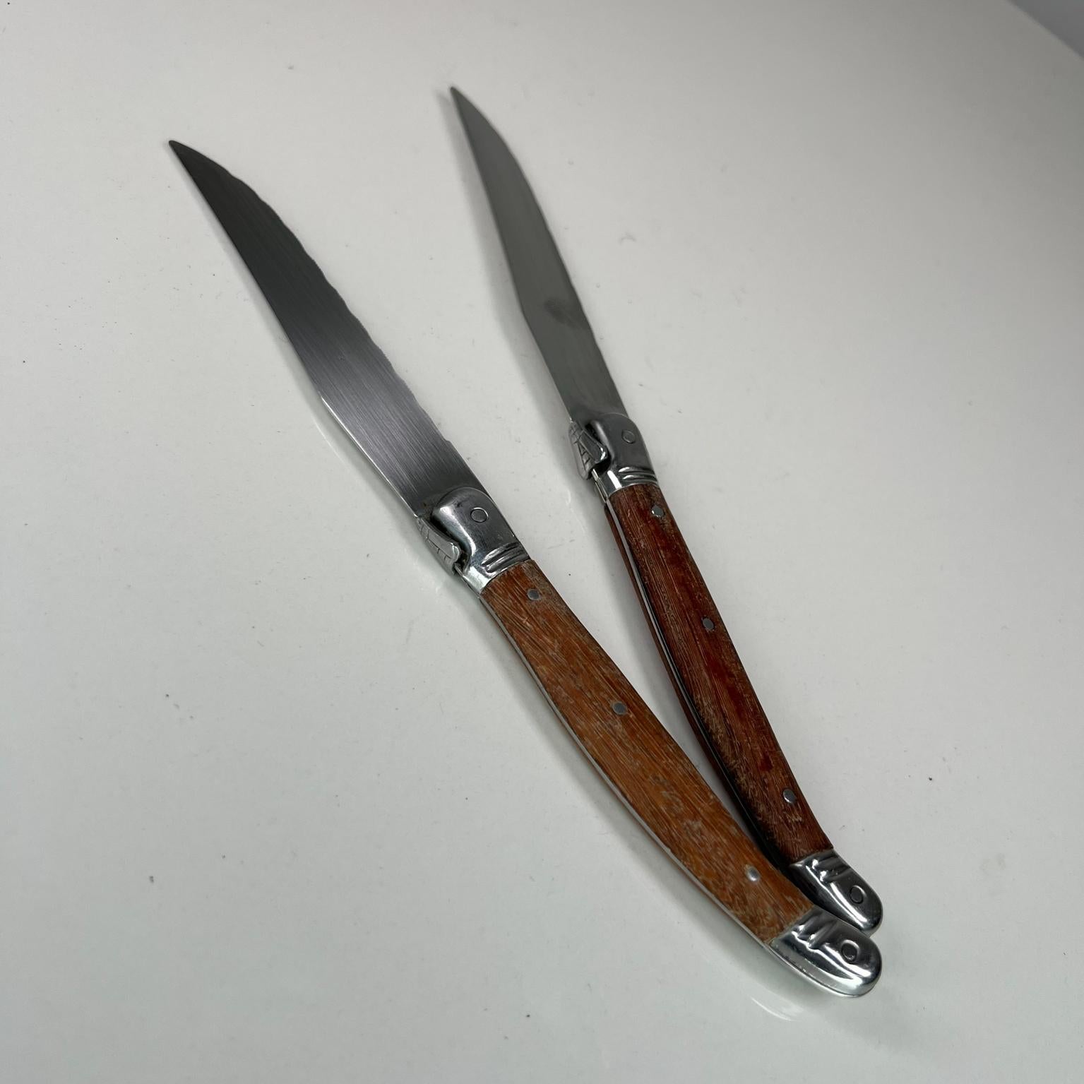 Mid-Century Modern The Bee La Guiole Two Serrated Knives Wood Handle Sabatier France