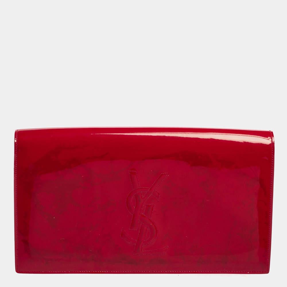 The Belle De Jour clutch by Yves Saint Laurent is a creation that is stylish and For Sale 2