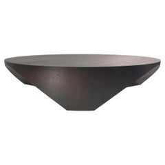 le banc / la table à cocktail du premier minimaliste américain de ces 30 dernières années.