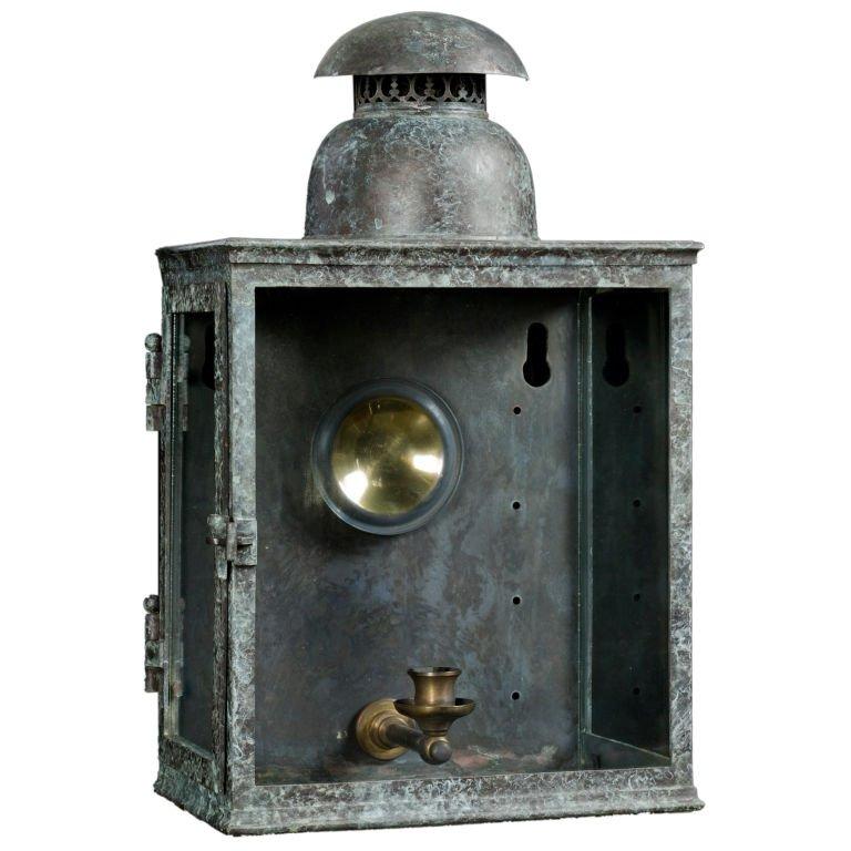 Georgian The Jamb Benson Wall Lantern Sconce  For Sale