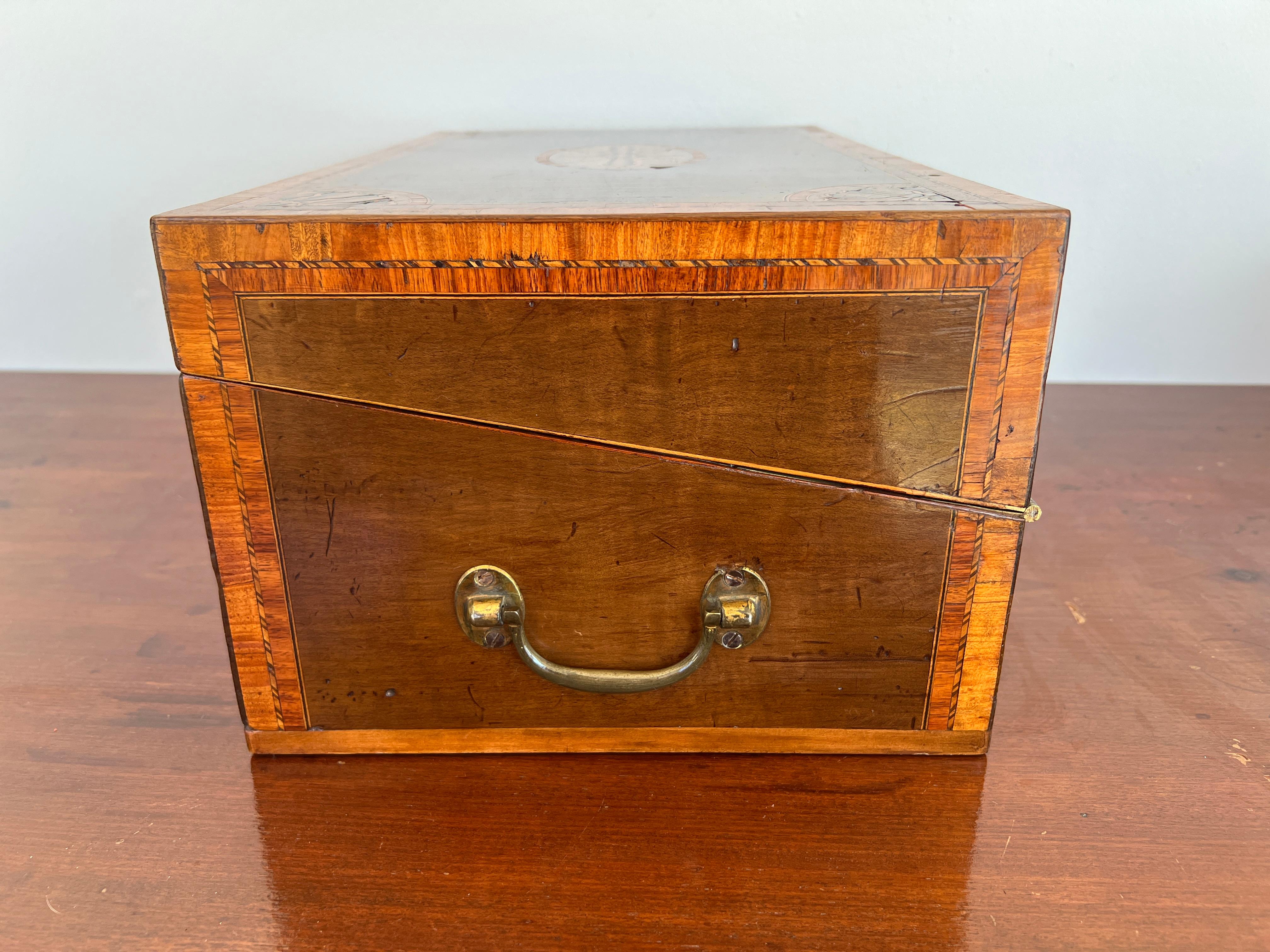 Brass The Best - Georgian Sunburst Inlaid Mahogany Lap Desk C. 1830 For Sale