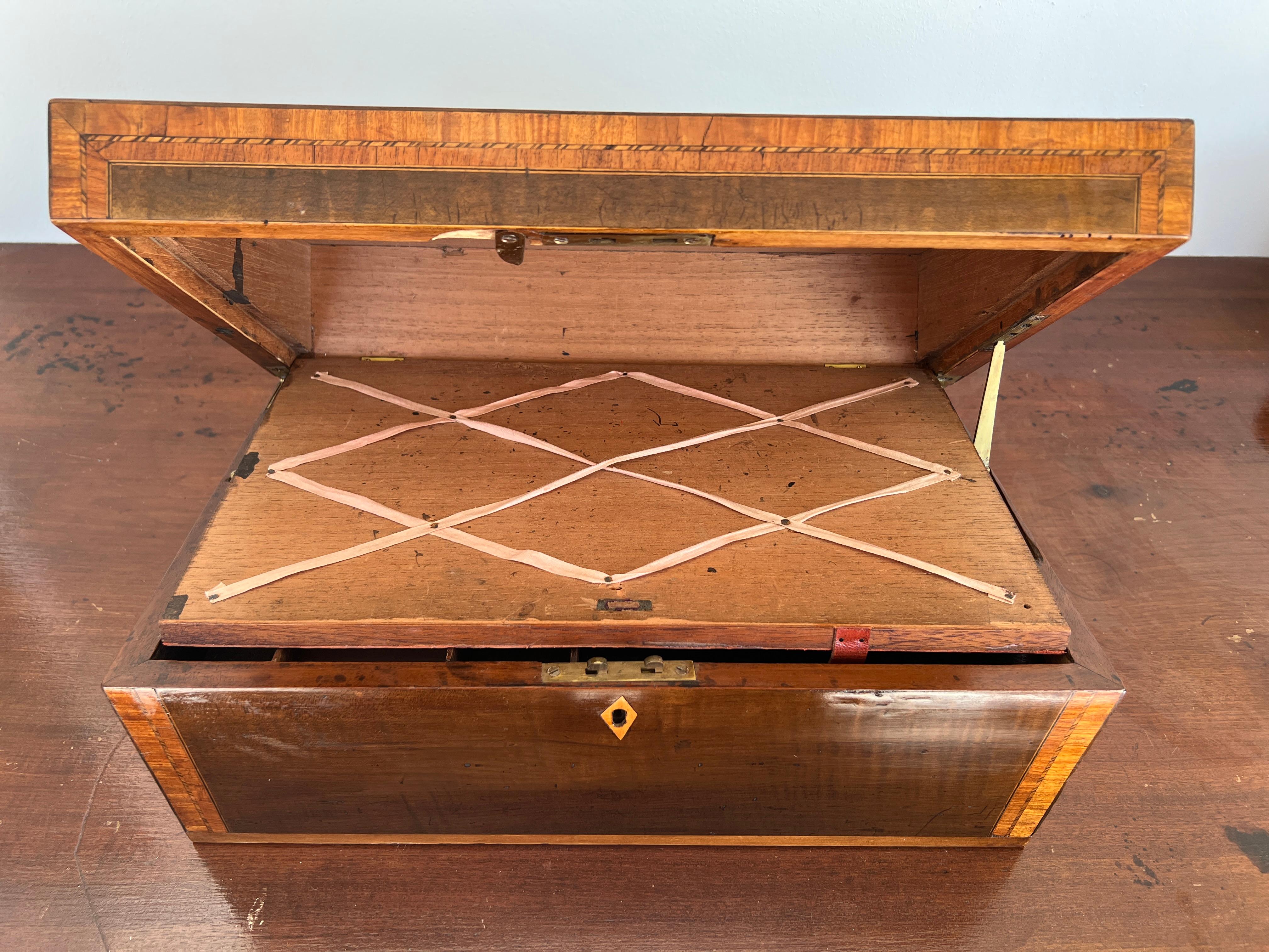 The Best - Georgian Sunburst Inlaid Mahogany Lap Desk C. 1830 For Sale 3