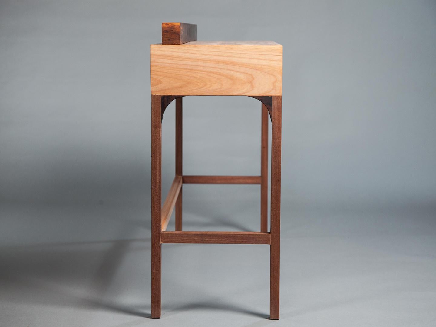 The Bi Writing Desk. Handcrafted from solid jequitibá and imbuia wood. For Sale 2