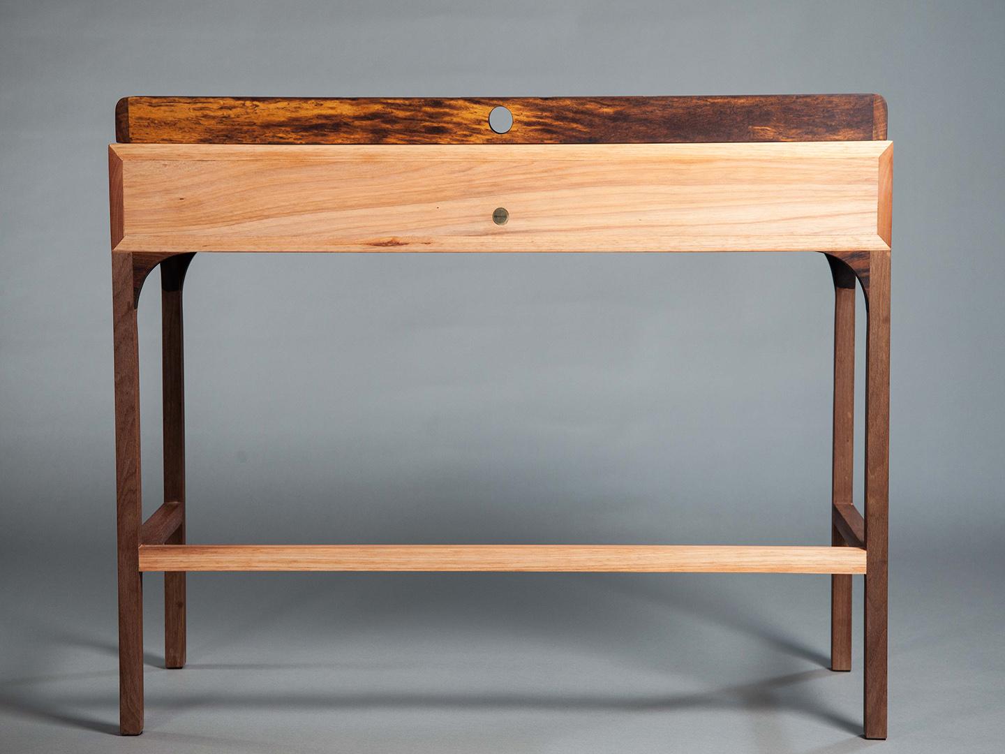 The Bi Writing Desk. Handcrafted from solid jequitibá and imbuia wood. For Sale 4