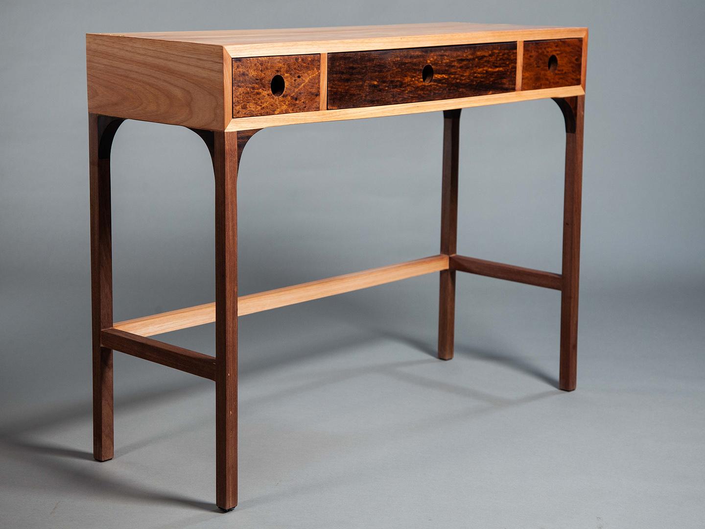 Contemporary The Bi Writing Desk. Handcrafted from solid jequitibá and imbuia wood. For Sale