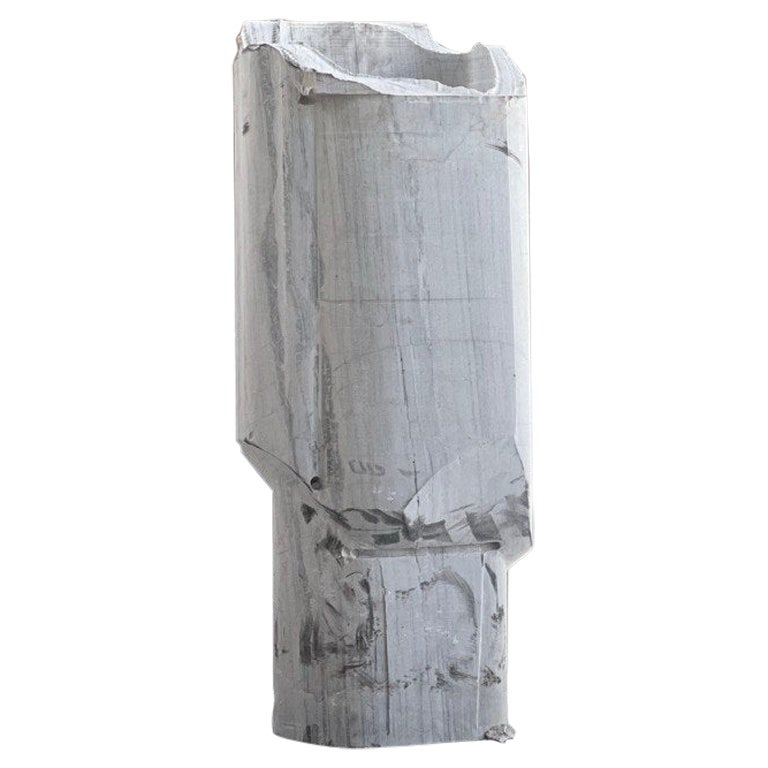 The Blanco Waschtisch in Persisch Weiß Toof Marmor von L'Atelier Arman Safavi im Angebot