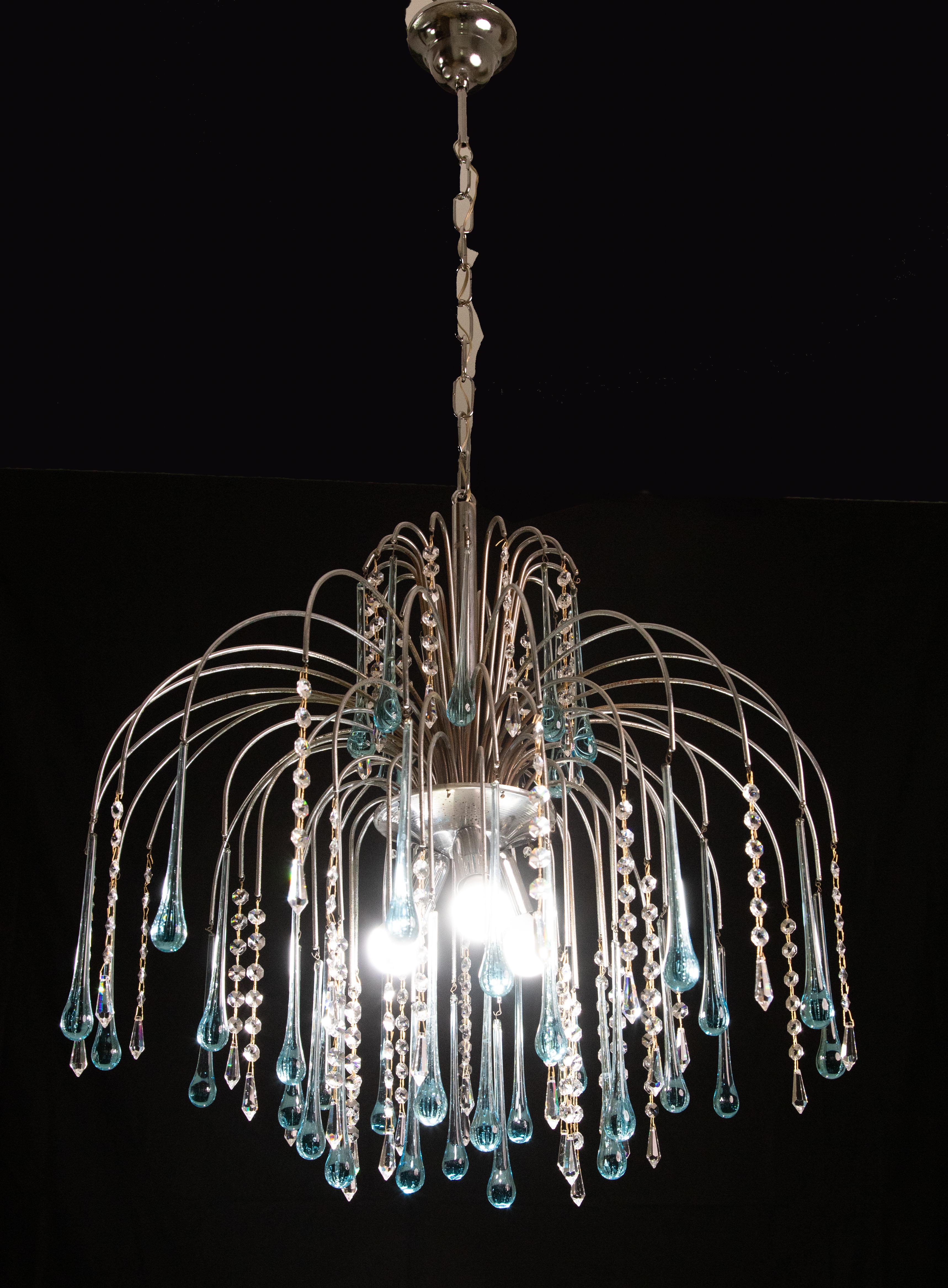 The Blue Crown, Murano Chandelier Blue and Crystal Drops, 1970s In Good Condition For Sale In Roma, IT